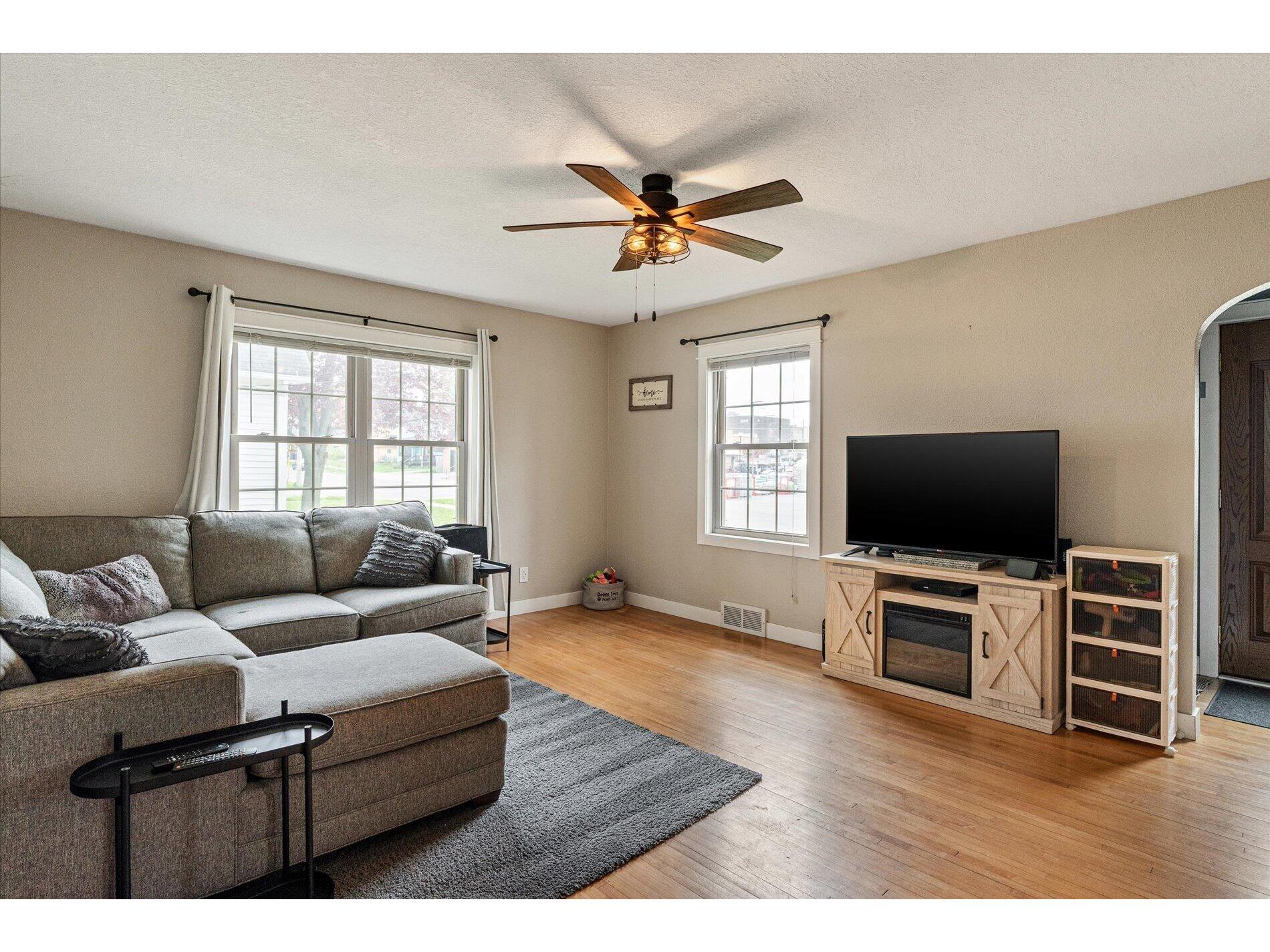 211 N Rusk Viroqua WI 54665 1961447 image3