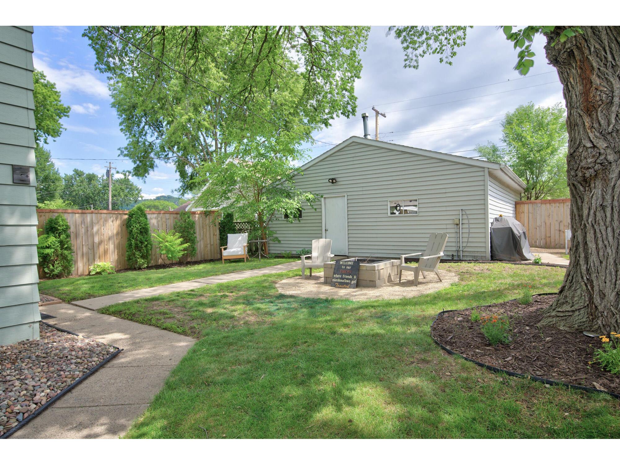2110 Market La Crosse WI 54601 1968949 image34