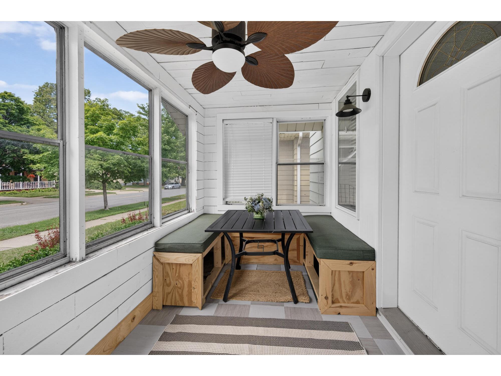2110 Market La Crosse WI 54601 1968949 image6
