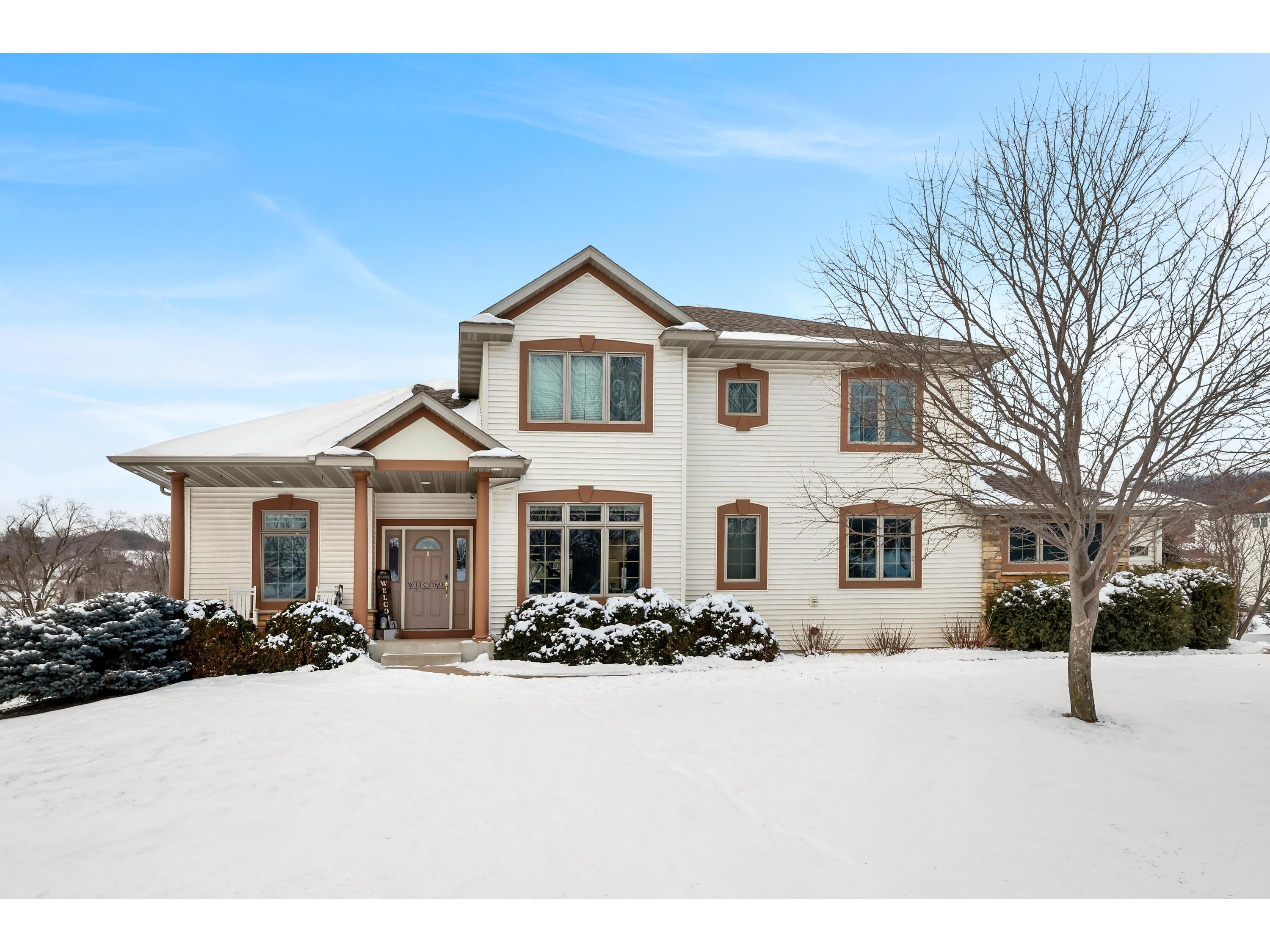 2111 Clearwater Onalaska WI 54650 1950010 image1