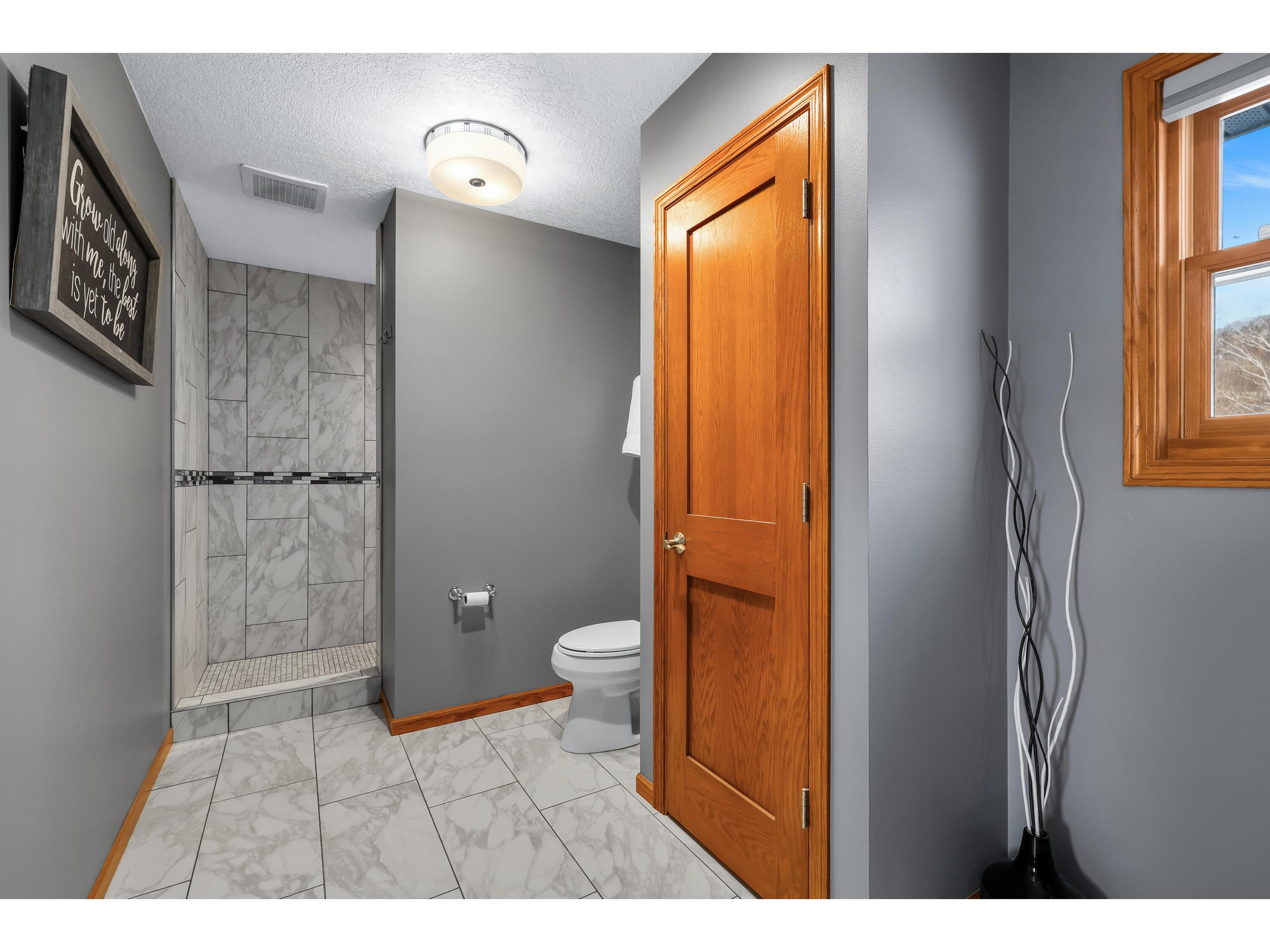 2111 Clearwater Onalaska WI 54650 1950010 image17