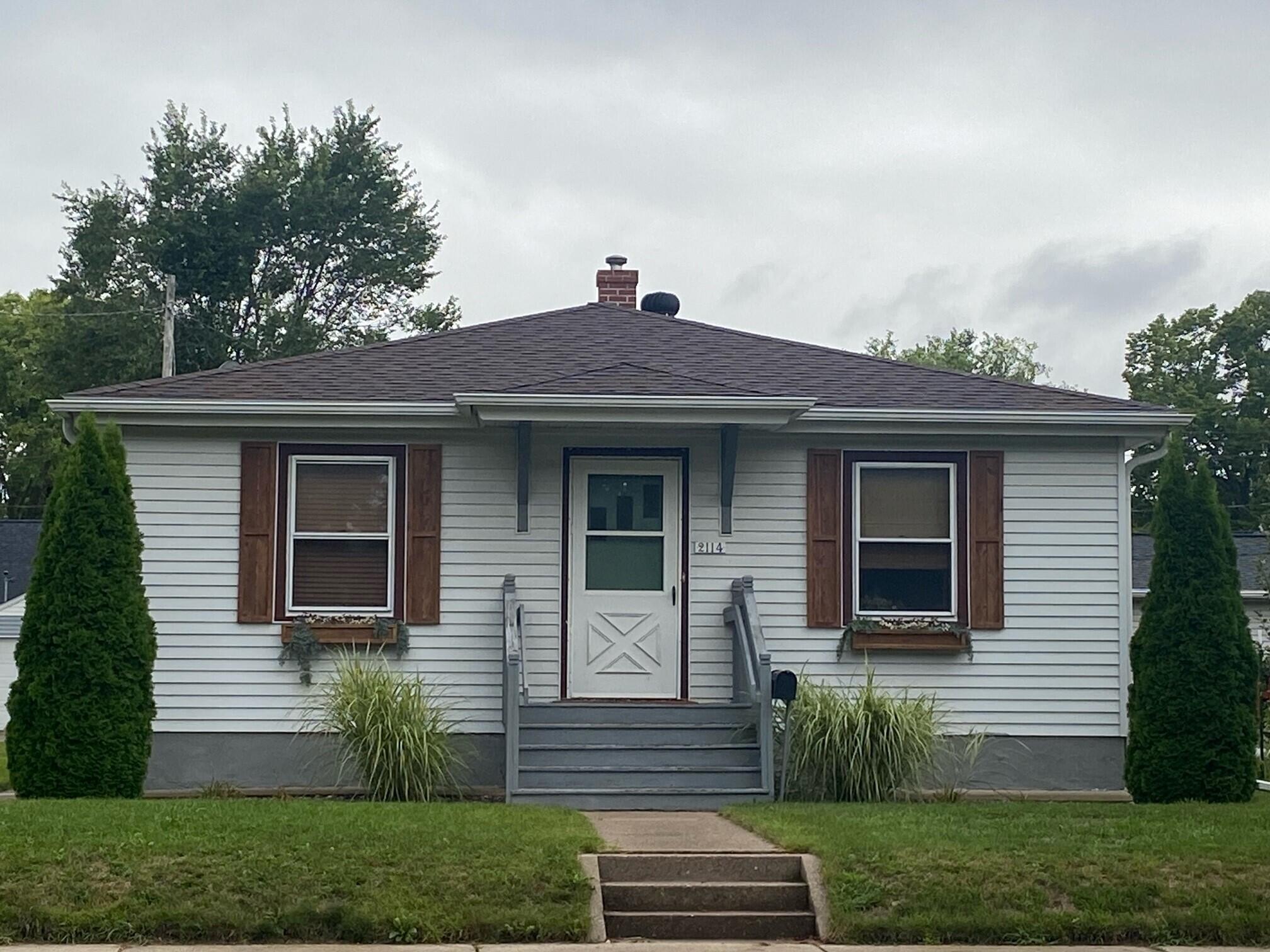 2114 East La Crosse WI 54601 1852600 image1