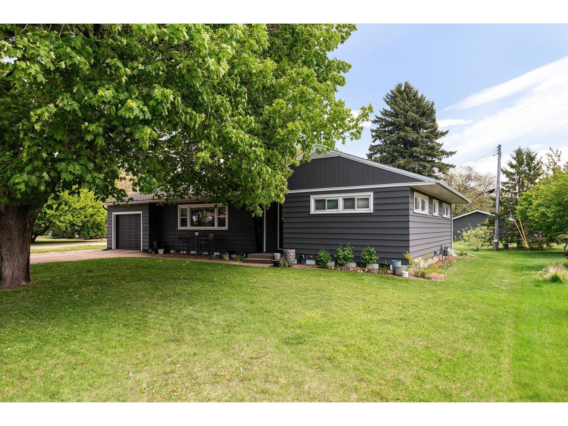 2115 Sisson La Crosse WI 54601 1962435 image2