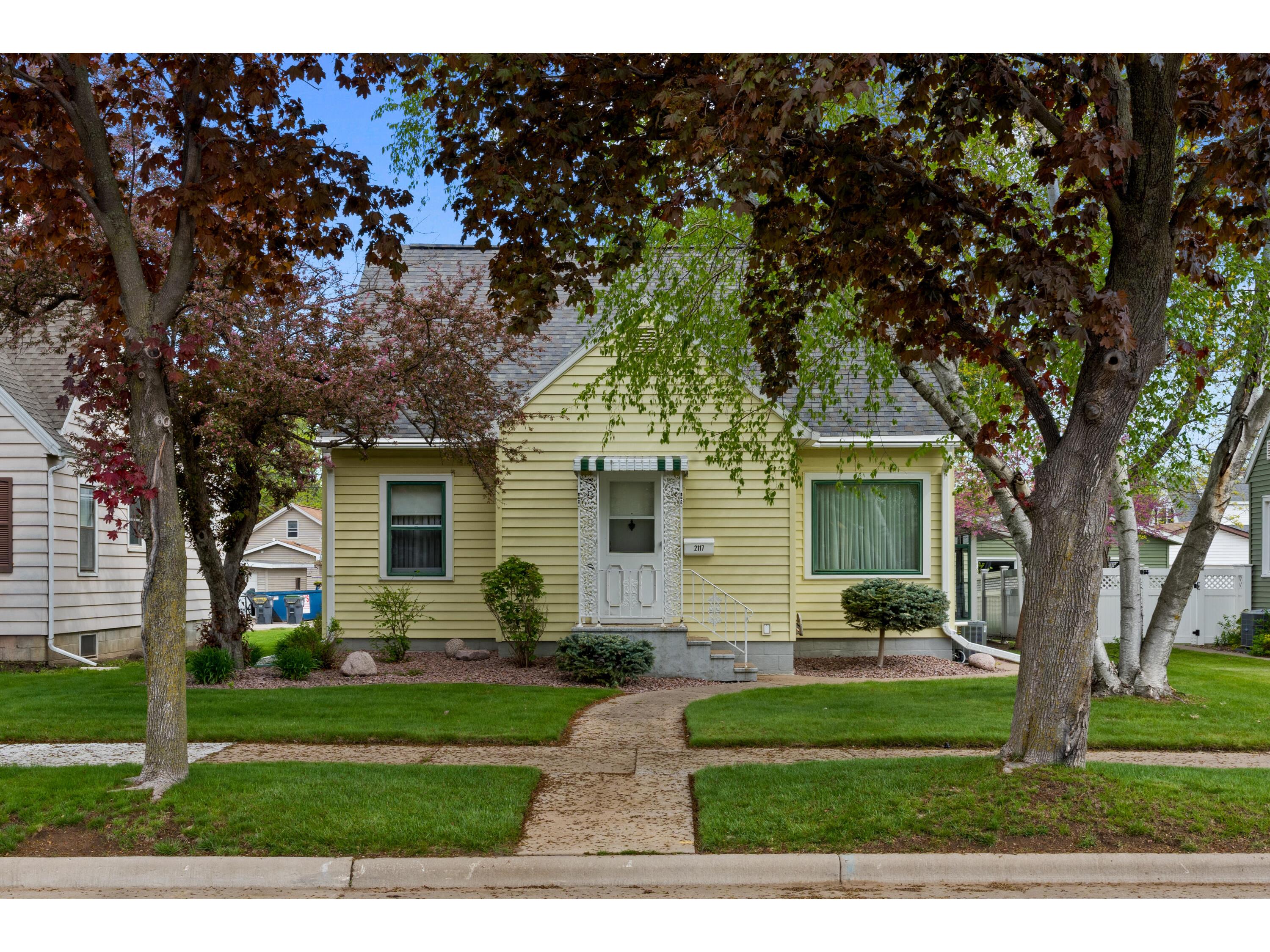 2117 Adams La Crosse WI 54601 1874626 image1