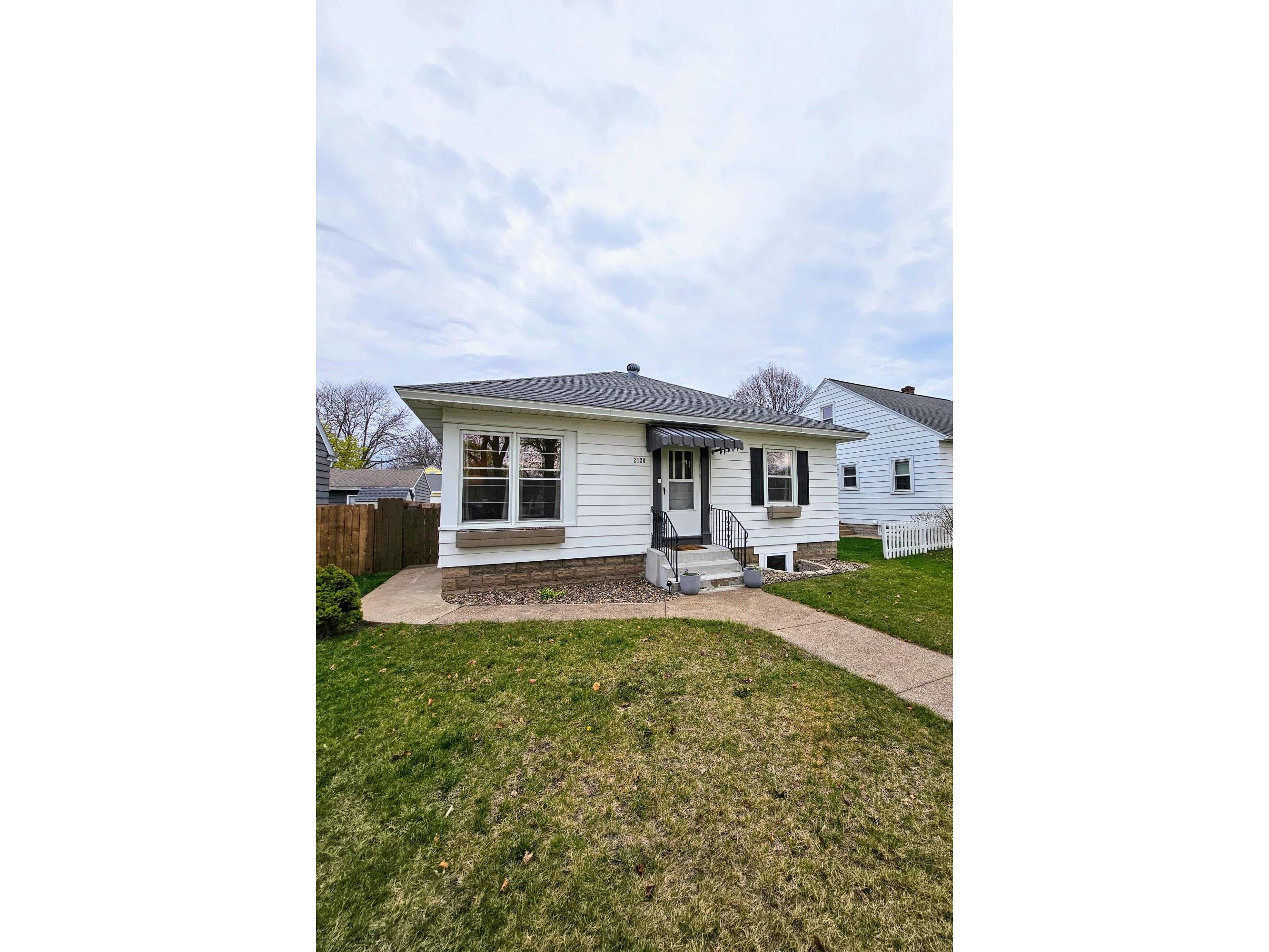 2120 15th La Crosse WI 54601 1871642 image1