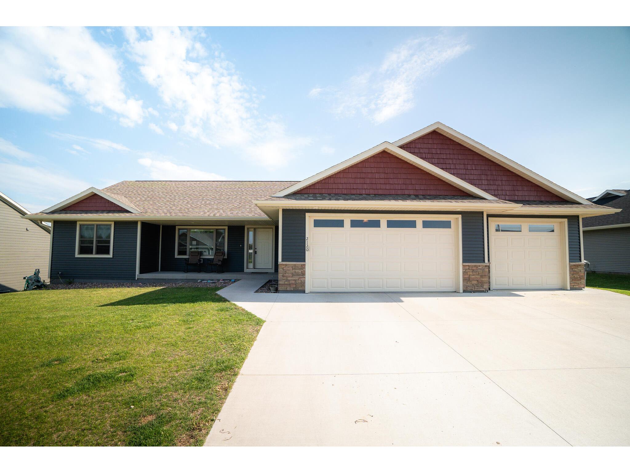 2120 Spakenburg Holmen WI 54636 1882077 image1