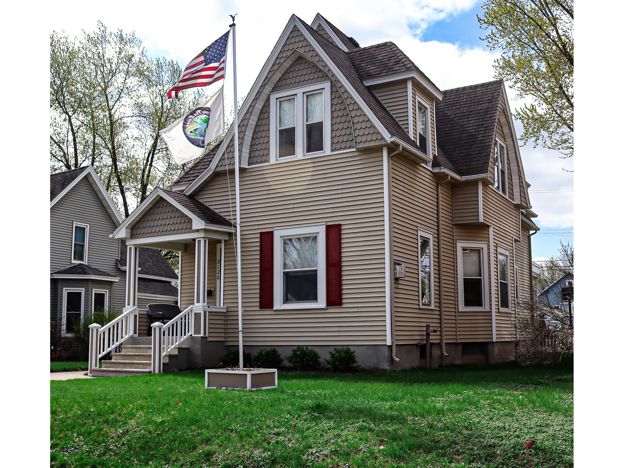 2126 Market La Crosse WI 54601 1965356 image1