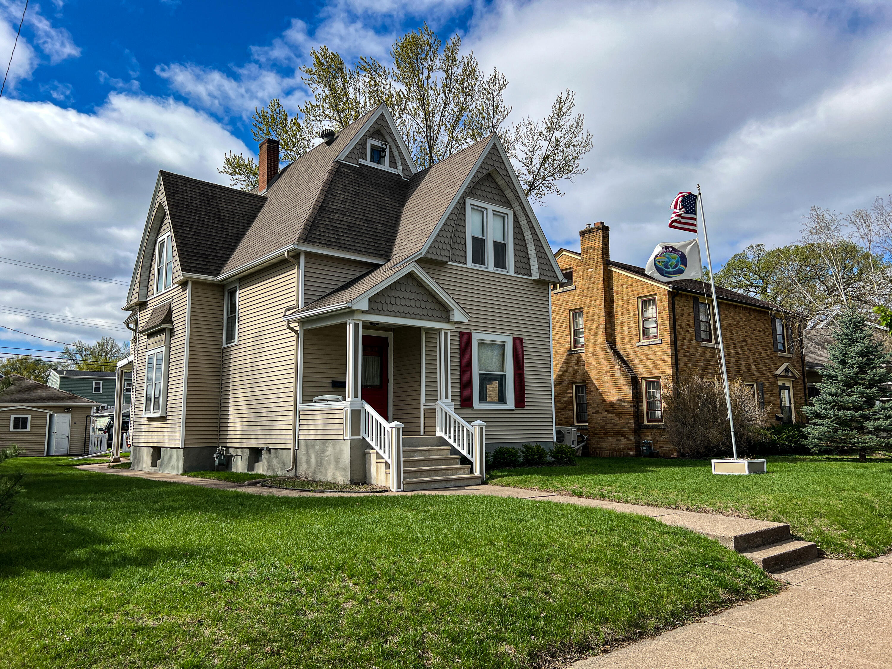 2126 Market La Crosse WI 54601 1965356 image2