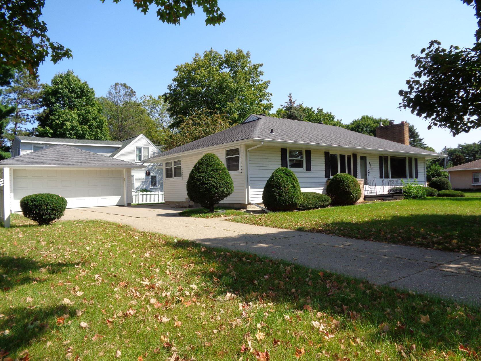 2127 Coulee Dr La Crosse WI 54601 1762811 image1