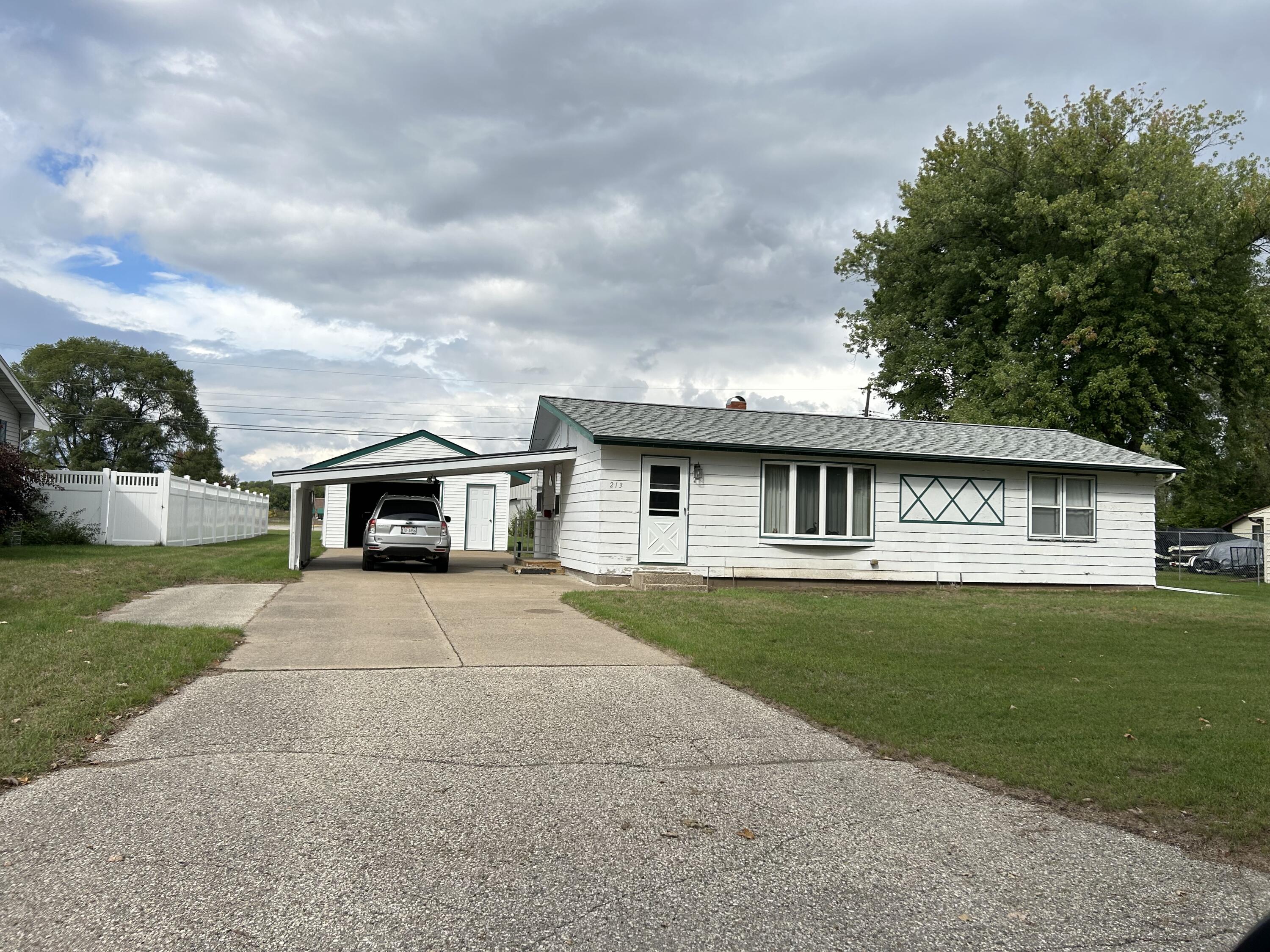 213 Olivet Campbell WI 54603 1857426 image1