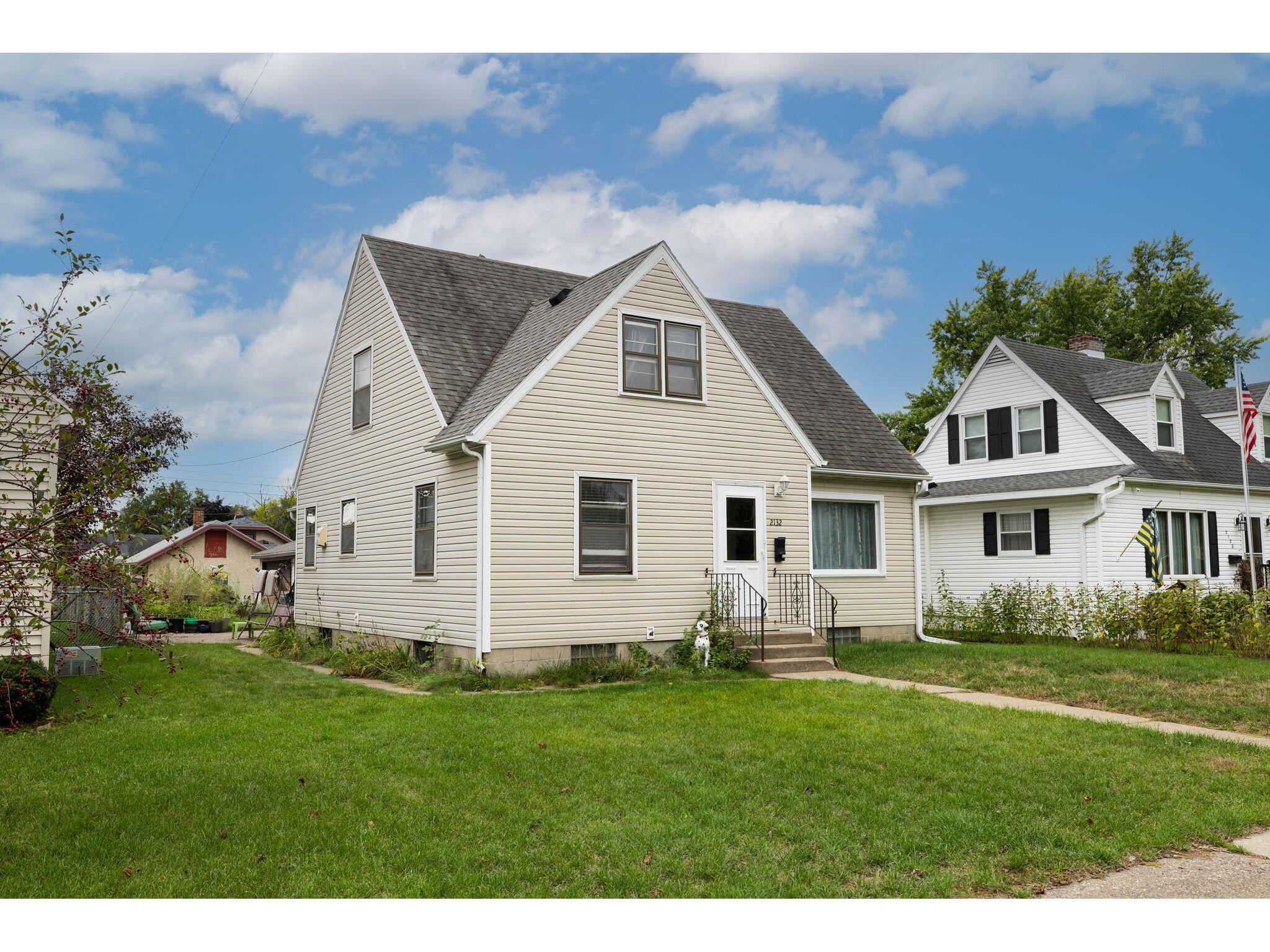 2132 Johnson La Crosse WI 54601 1852575 image1
