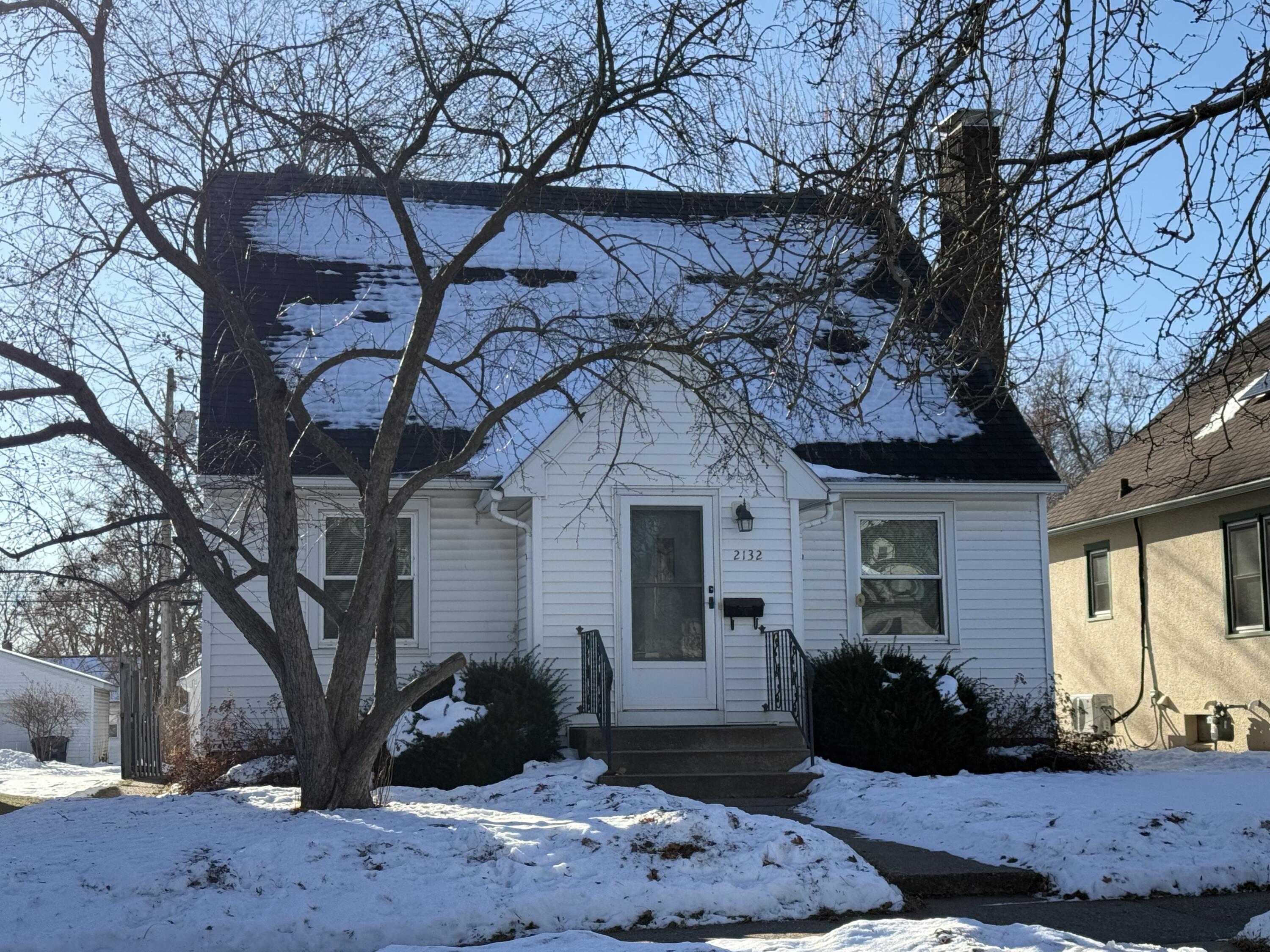 2132 Winnebago La Crosse WI 54601 1945847 image1
