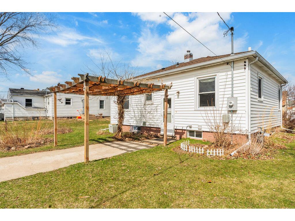 2134 Redfield La Crosse WI 54601 1955877 image29