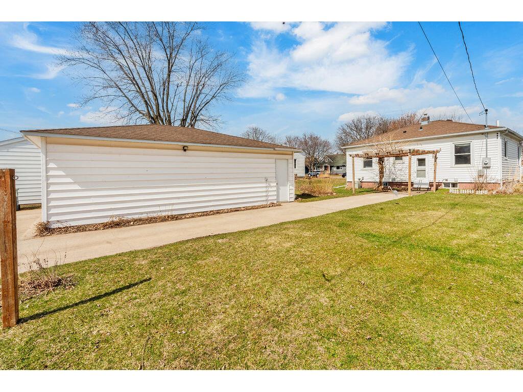 2134 Redfield La Crosse WI 54601 1955877 image32