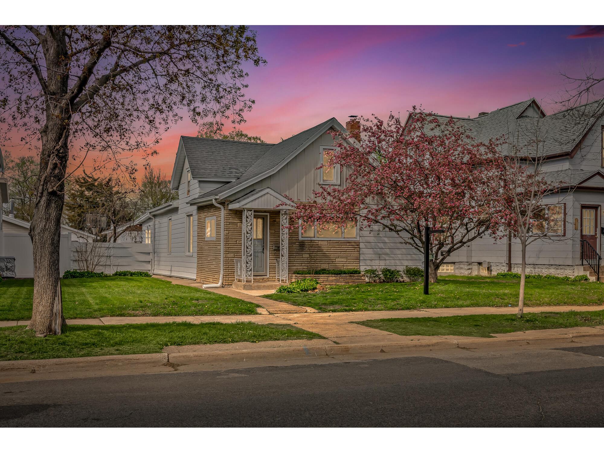 2135 Market La Crosse WI 54601 1959164 image1