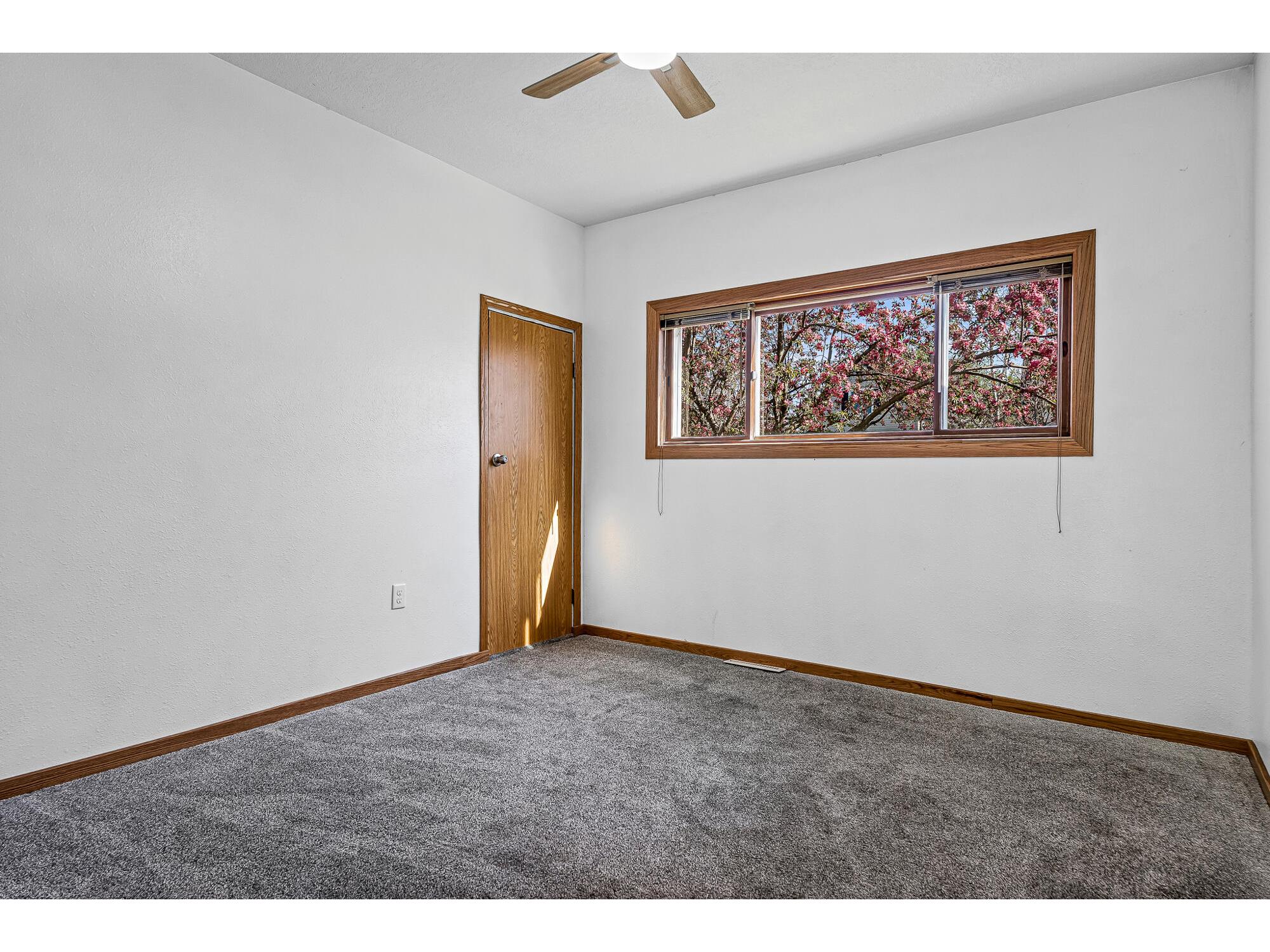 2135 Market La Crosse WI 54601 1959164 image14