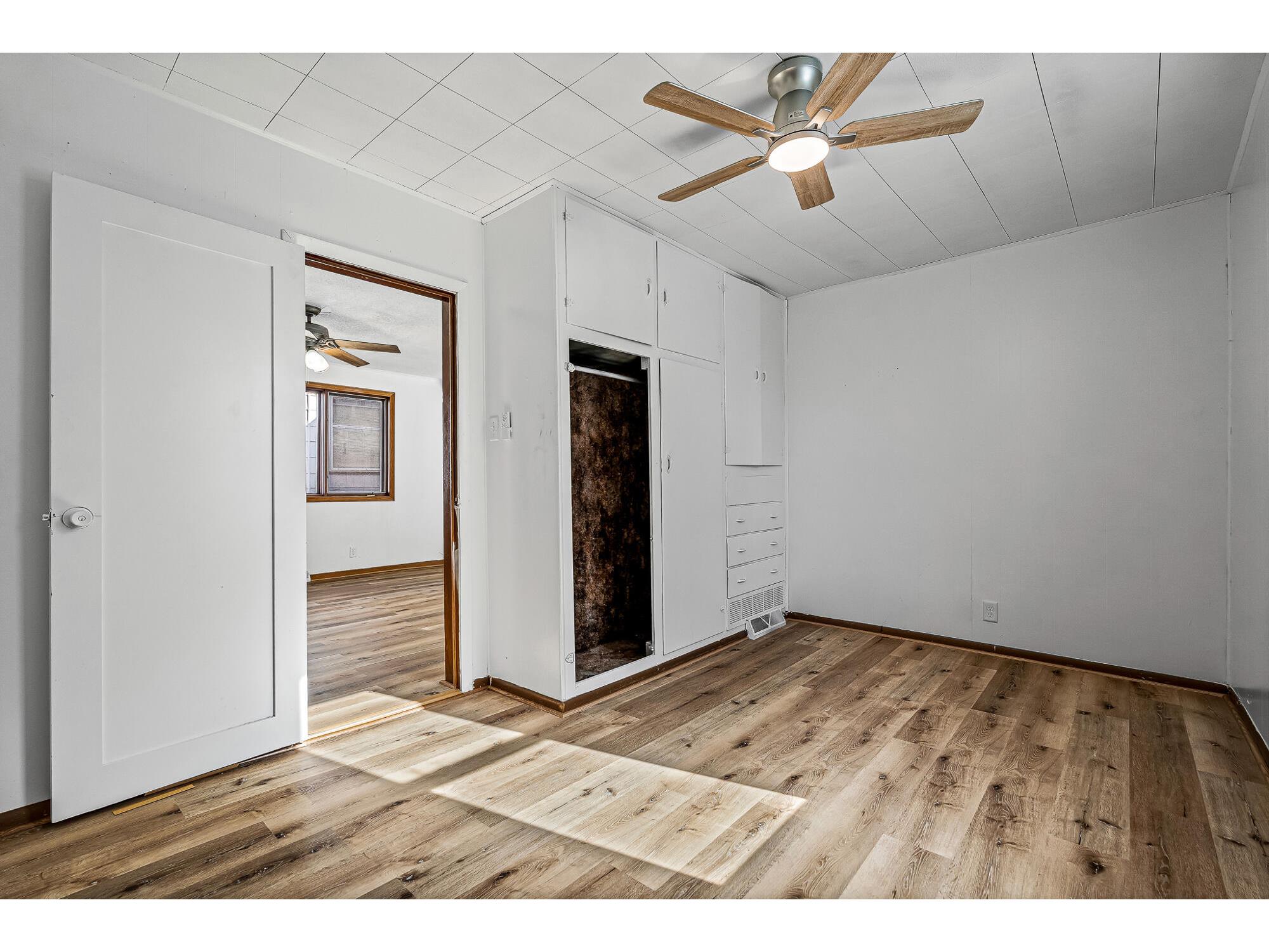 2135 Market La Crosse WI 54601 1959164 image16
