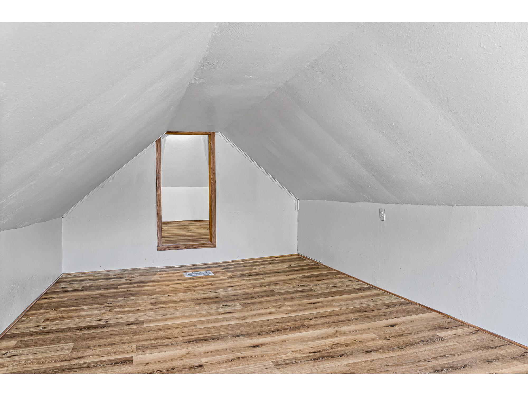 2135 Market La Crosse WI 54601 1959164 image17