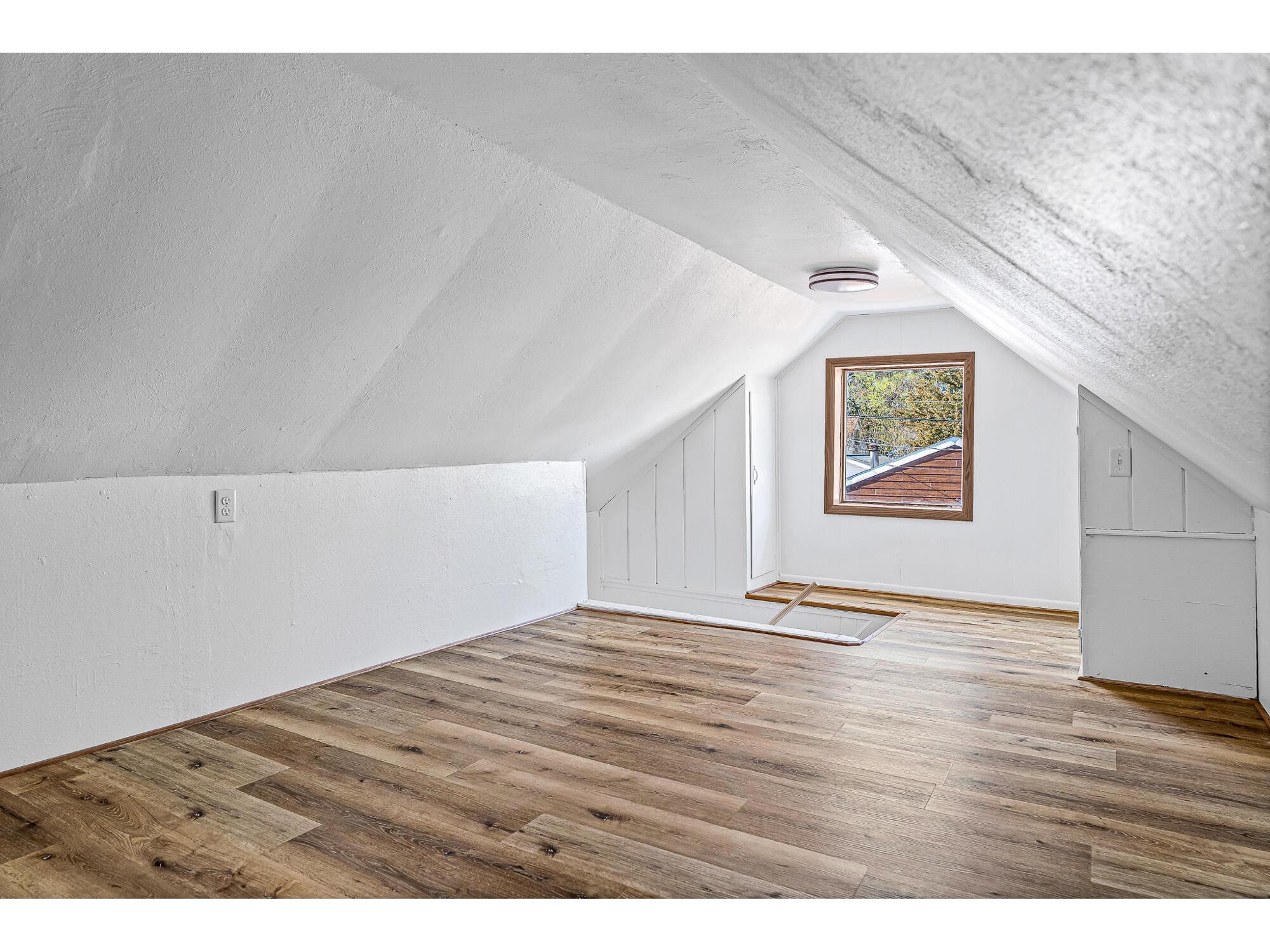 2135 Market La Crosse WI 54601 1959164 image18