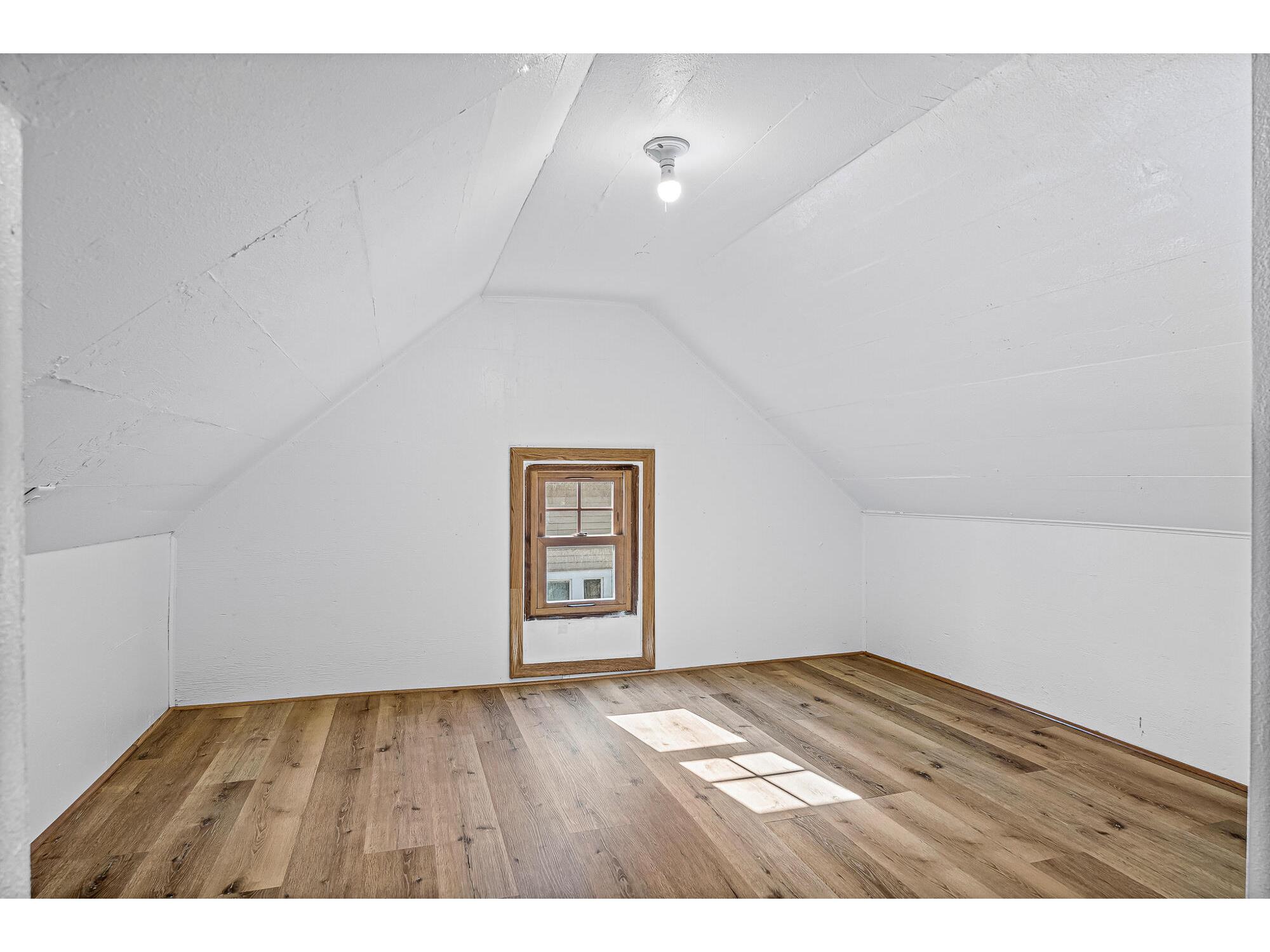 2135 Market La Crosse WI 54601 1959164 image20