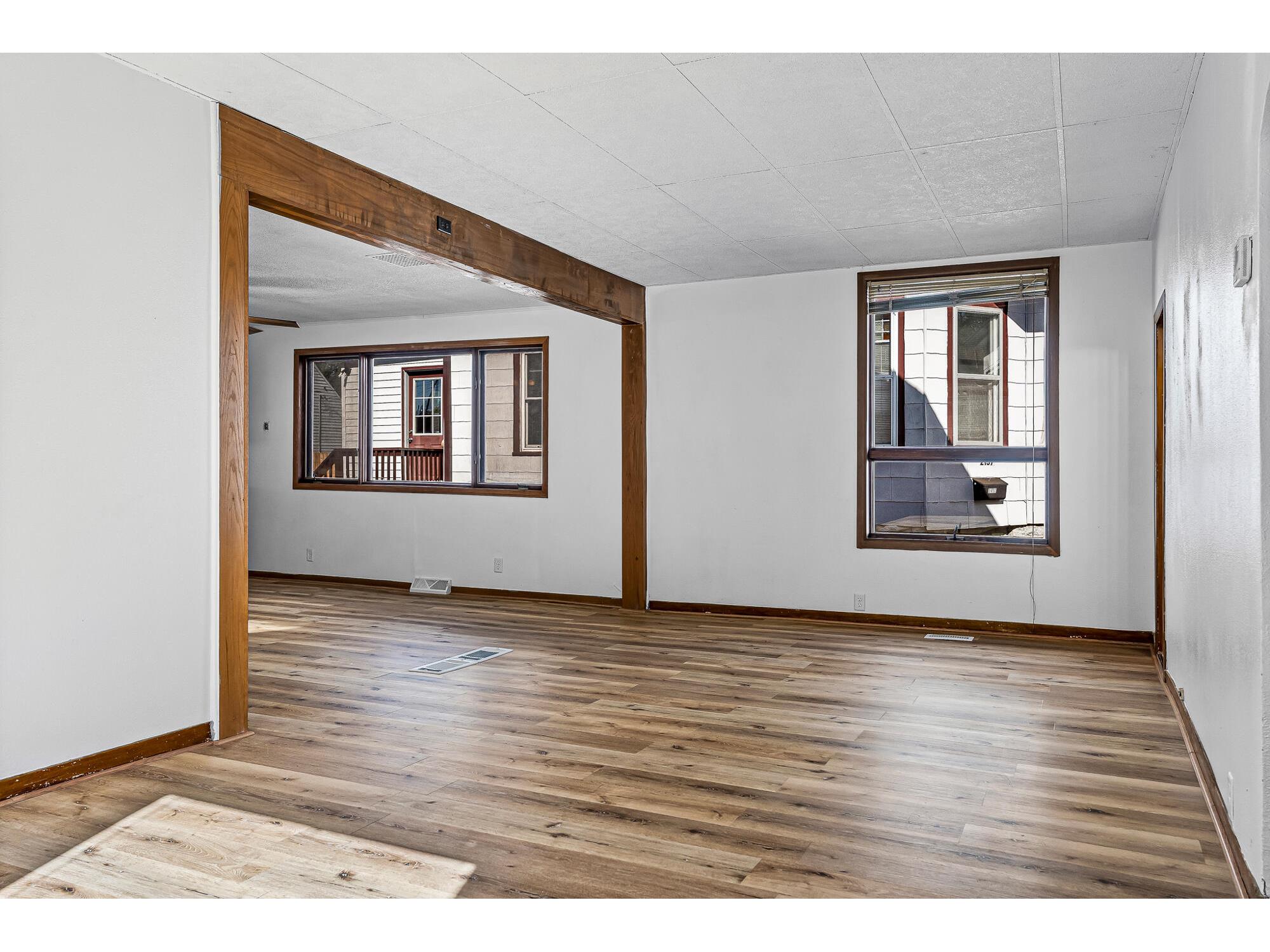 2135 Market La Crosse WI 54601 1959164 image4