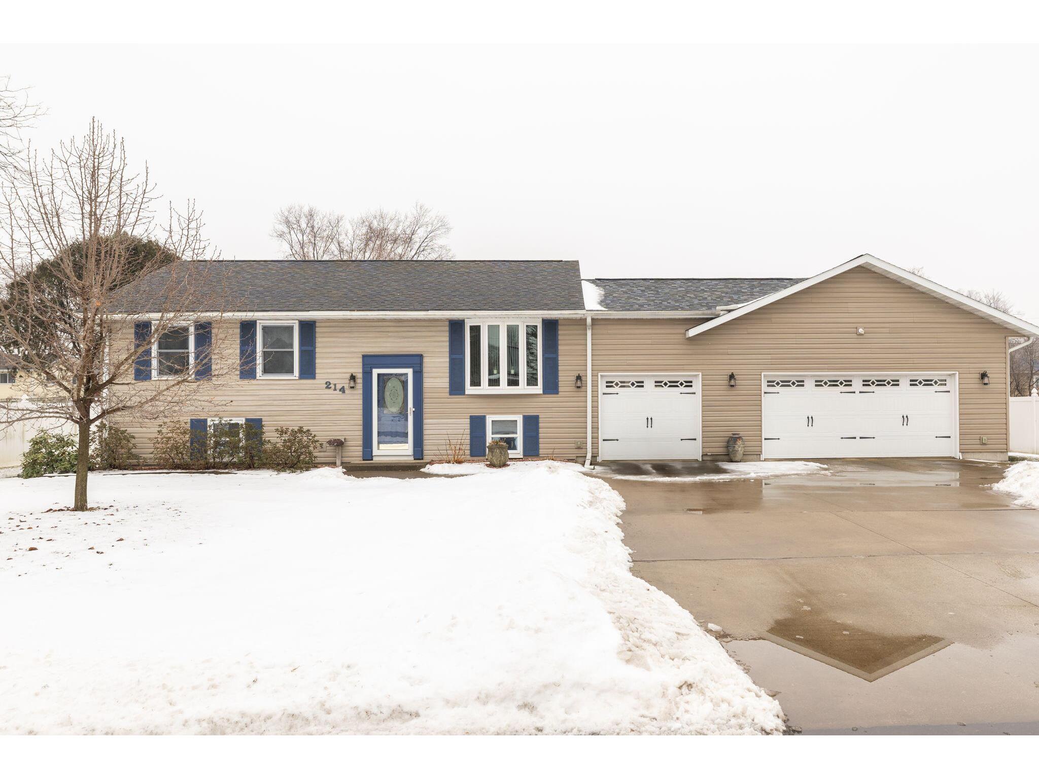 214 Church Campbell WI 54603 1946528 image1