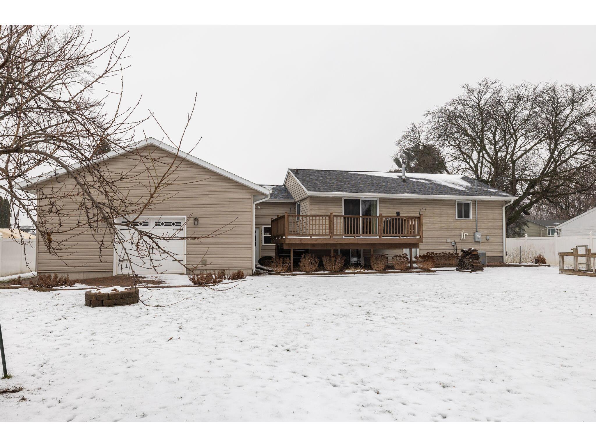 214 Church Campbell WI 54603 1946528 image24