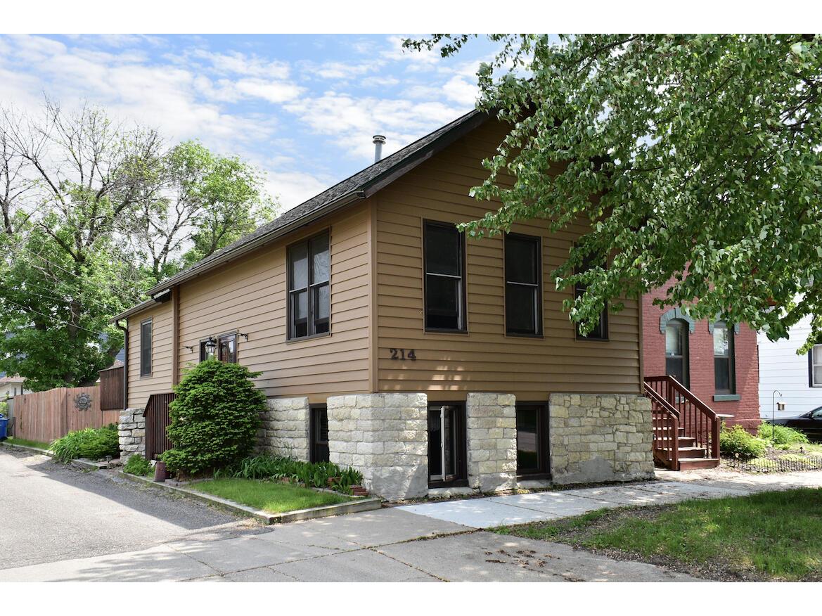 214 Liberty Winona MN 55987 1835652 image1
