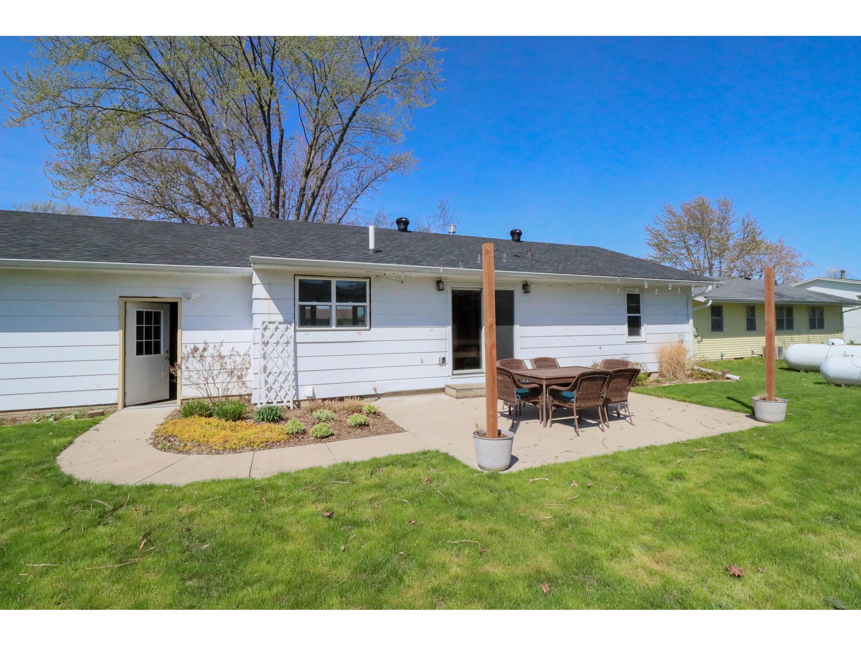 214 Oak Stoddard WI 54658 1958926 image23