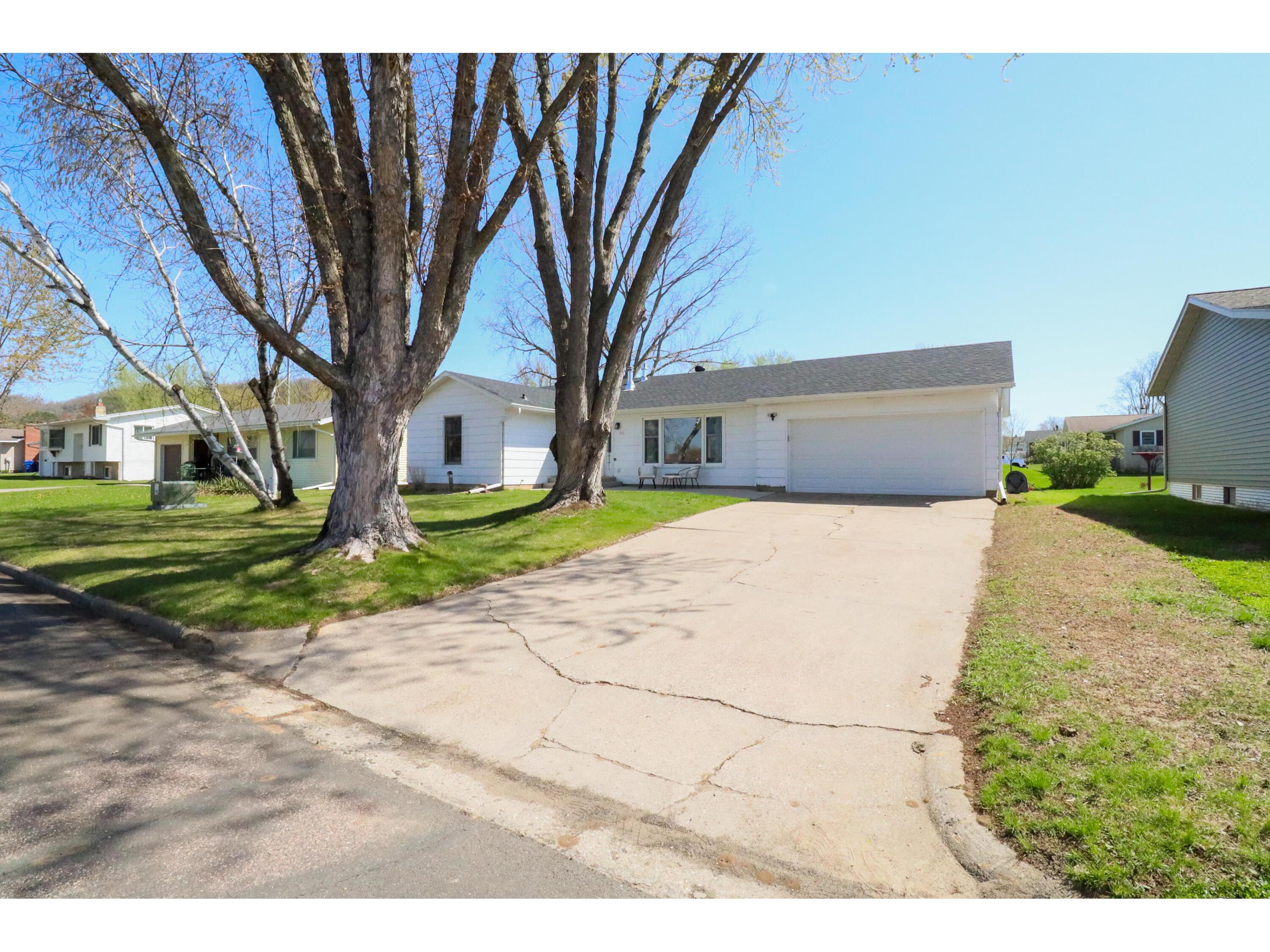 214 Oak Stoddard WI 54658 1958926 image4