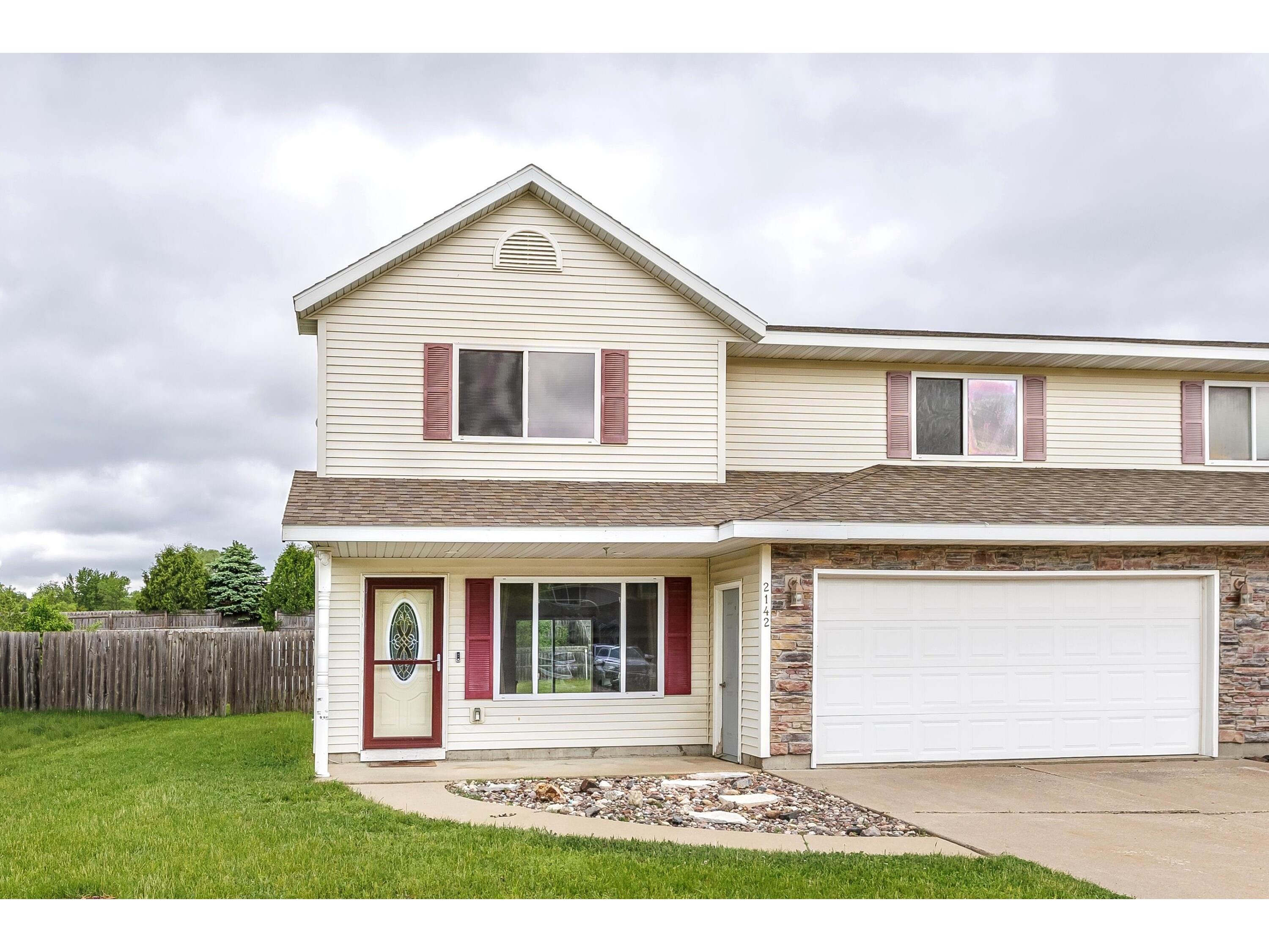2142 Julie Sparta WI 54656 1963534 image1