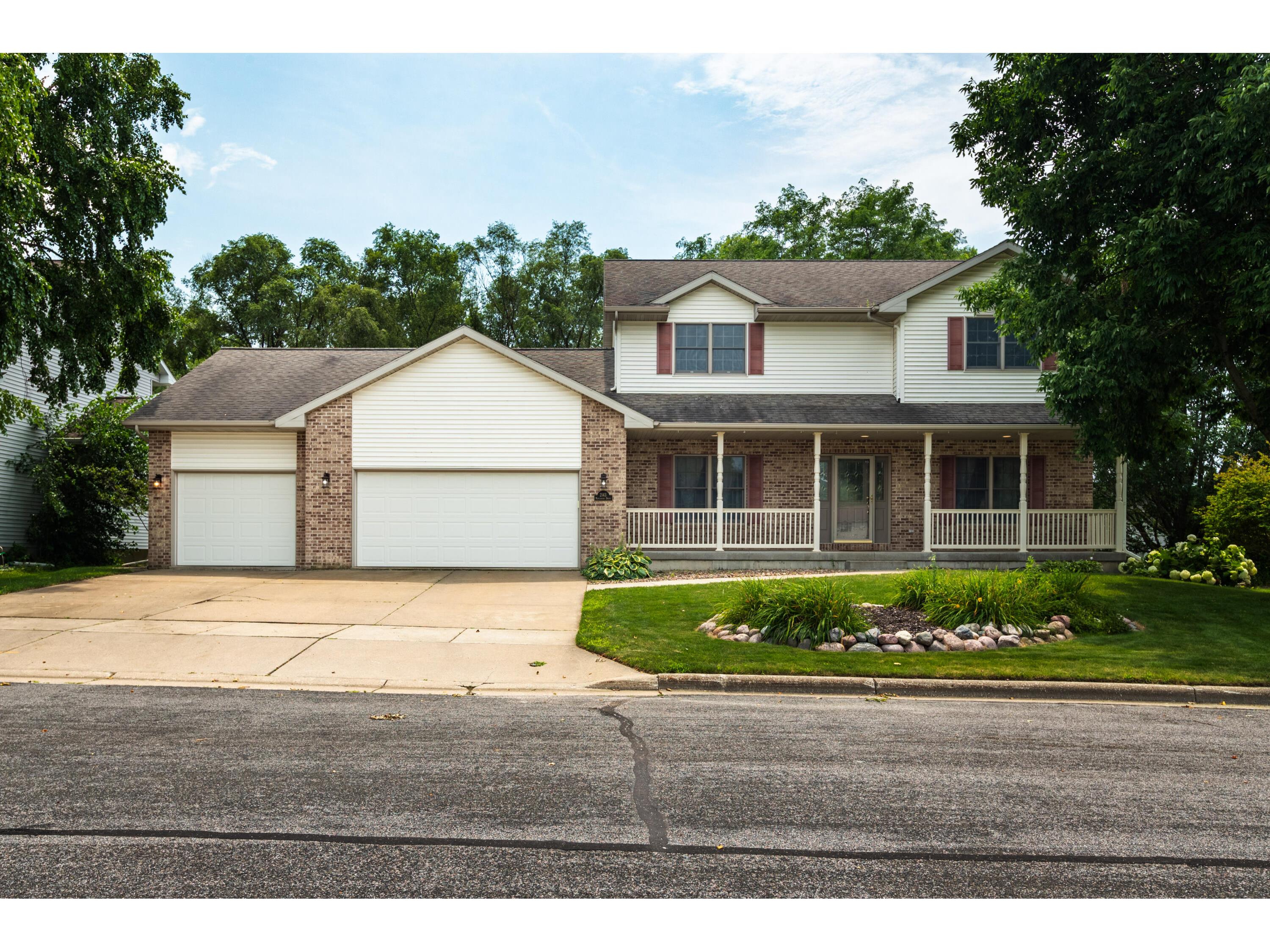 2143 Maplewood Onalaska WI 54650 1883554 image1