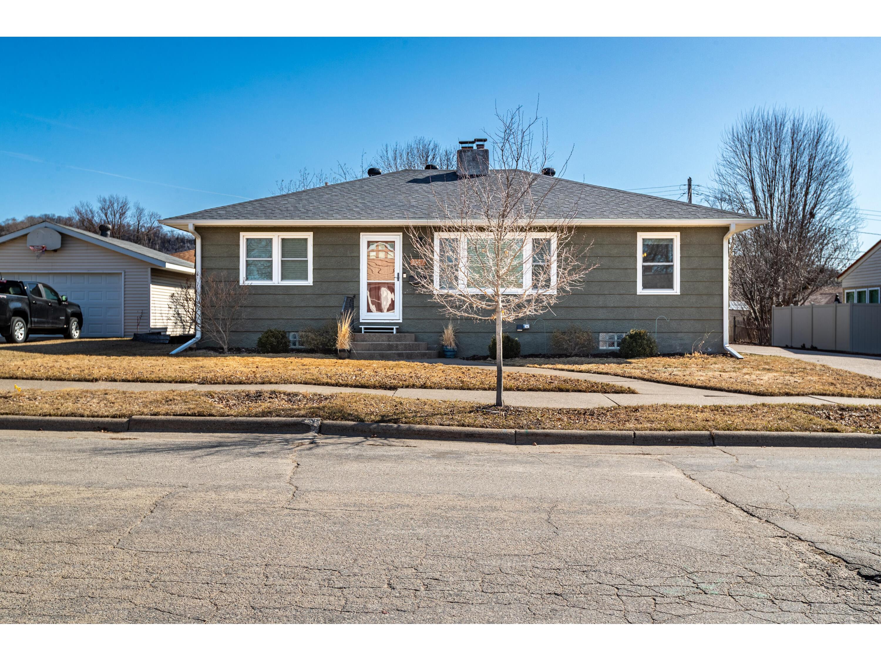 2147 22nd La Crosse WI 54601 1909621 image1