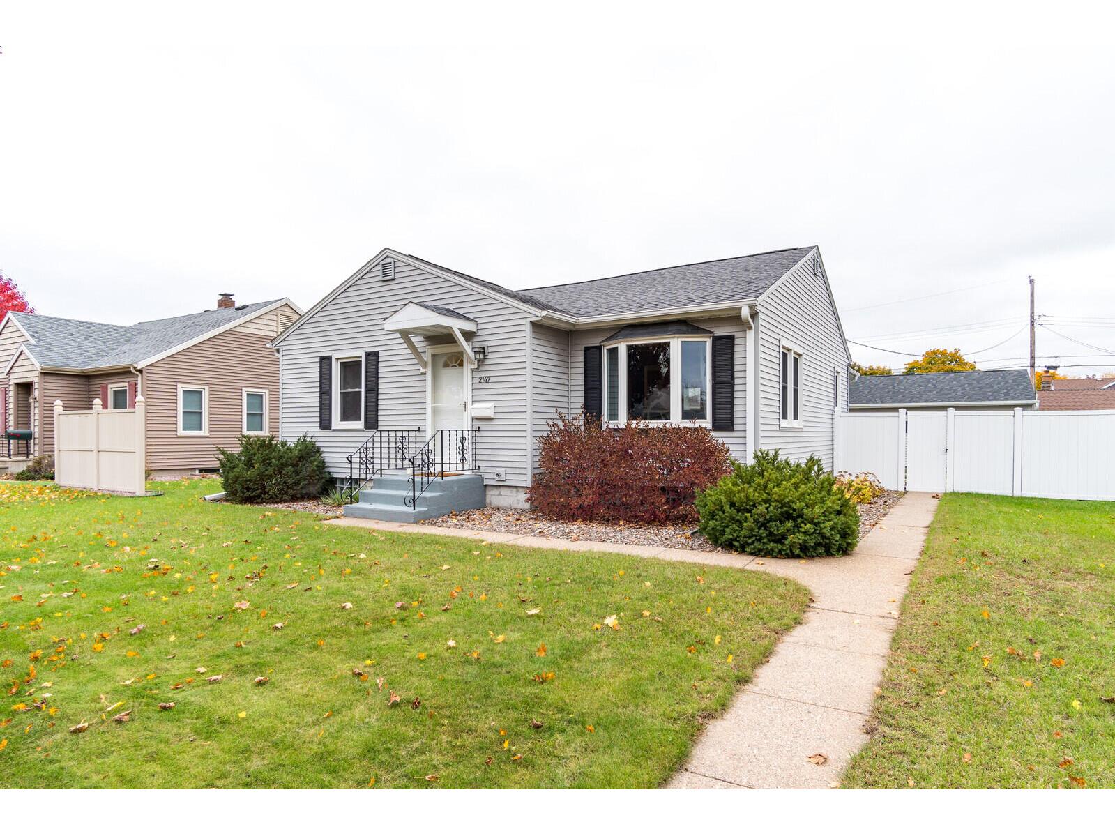 2147 Redfield La Crosse WI 54601 1856004 image1