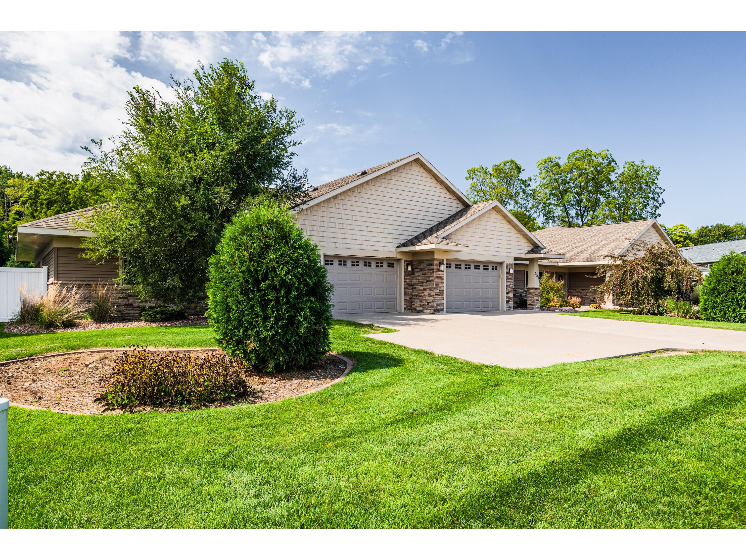 2149 Abbey Rd #2145 2147 Onalaska WI 54650 1761942 image1