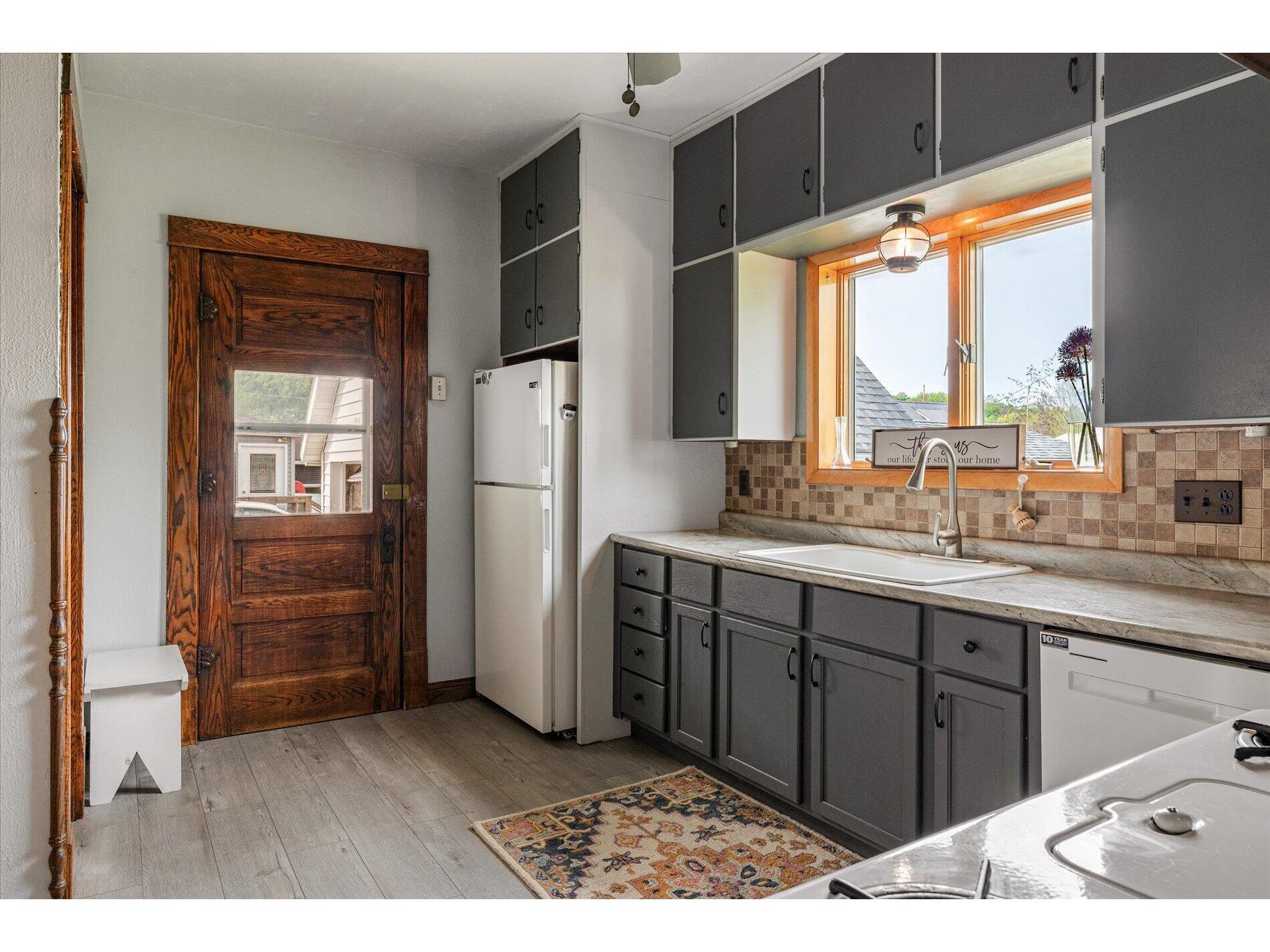 215 N Cushman Viola WI 54664 1963901 image14