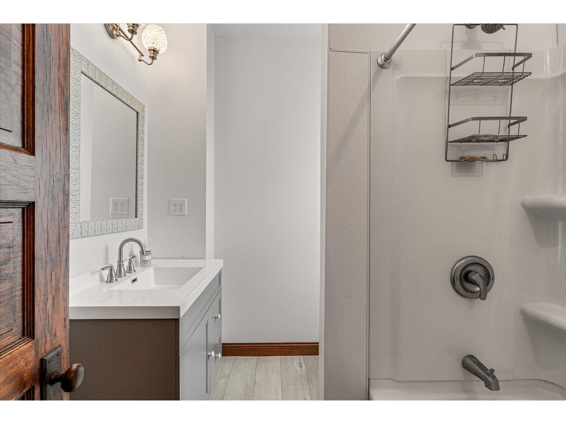 215 N Cushman Viola WI 54664 1963901 image16