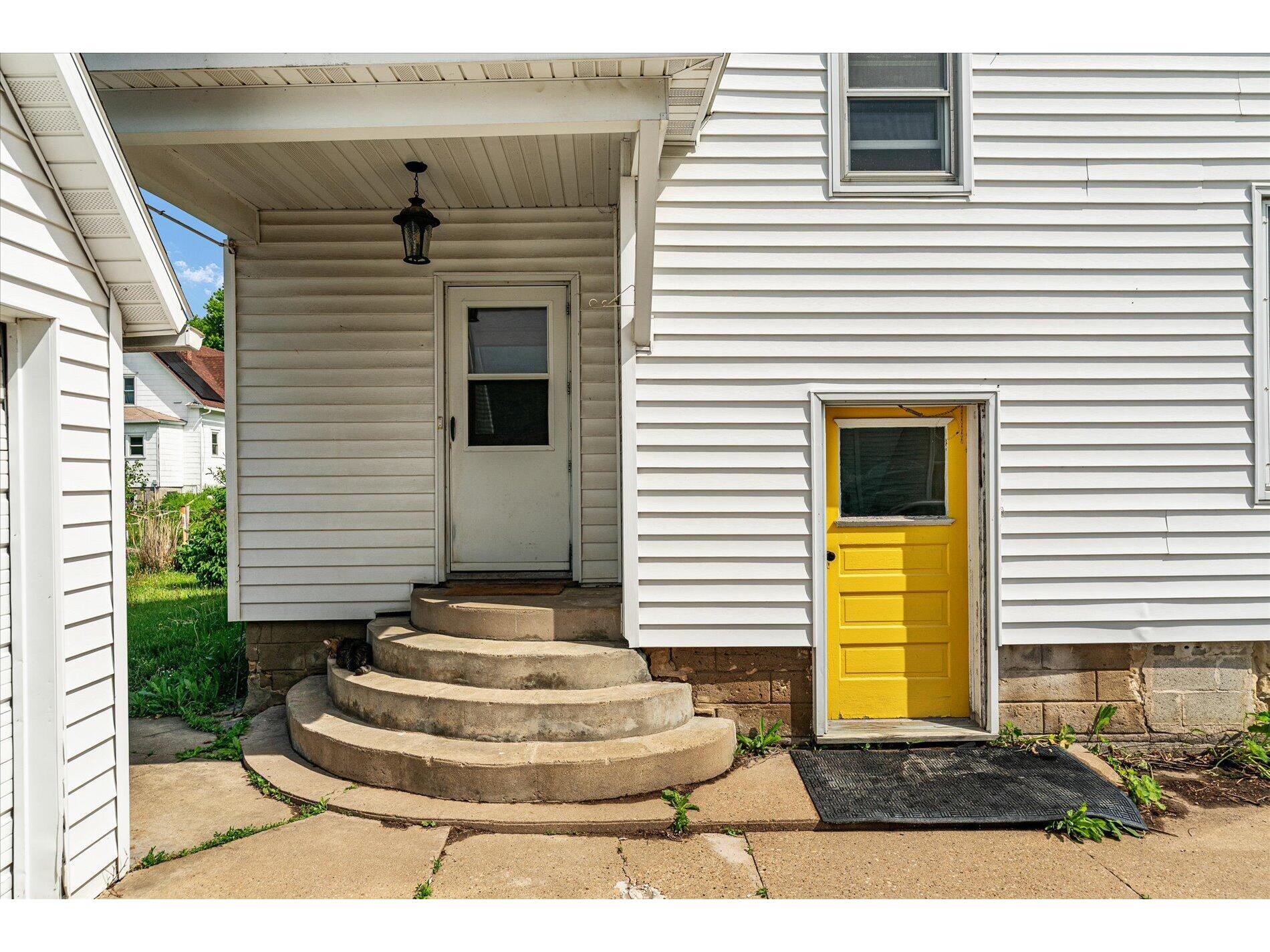 215 N Cushman Viola WI 54664 1963901 image2