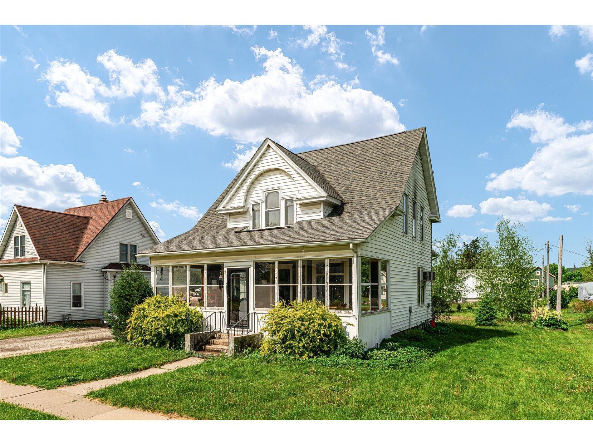 215 N Cushman Viola WI 54664 1963901 image5