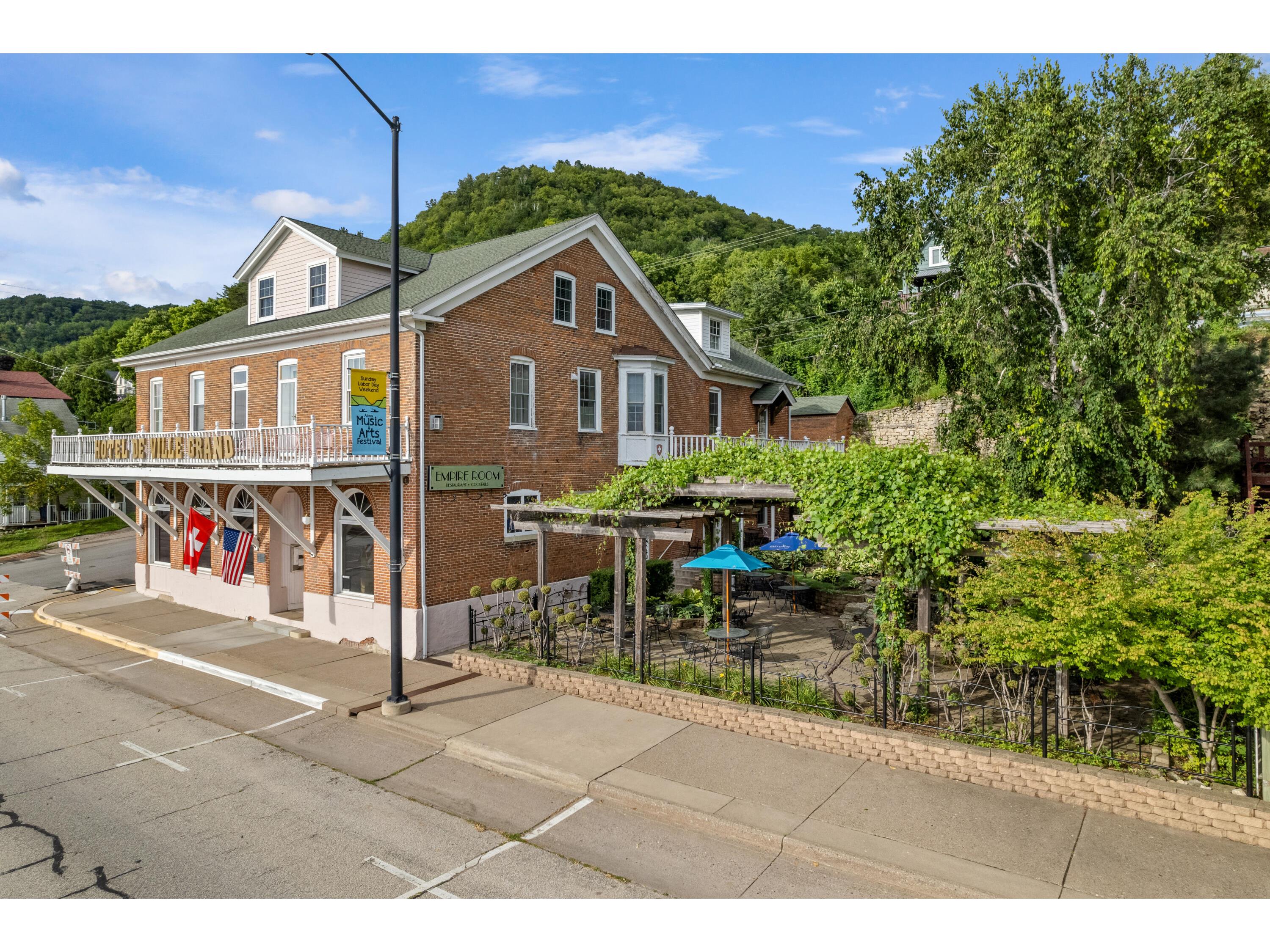 215 N Main Alma WI 54610 1931262 image40