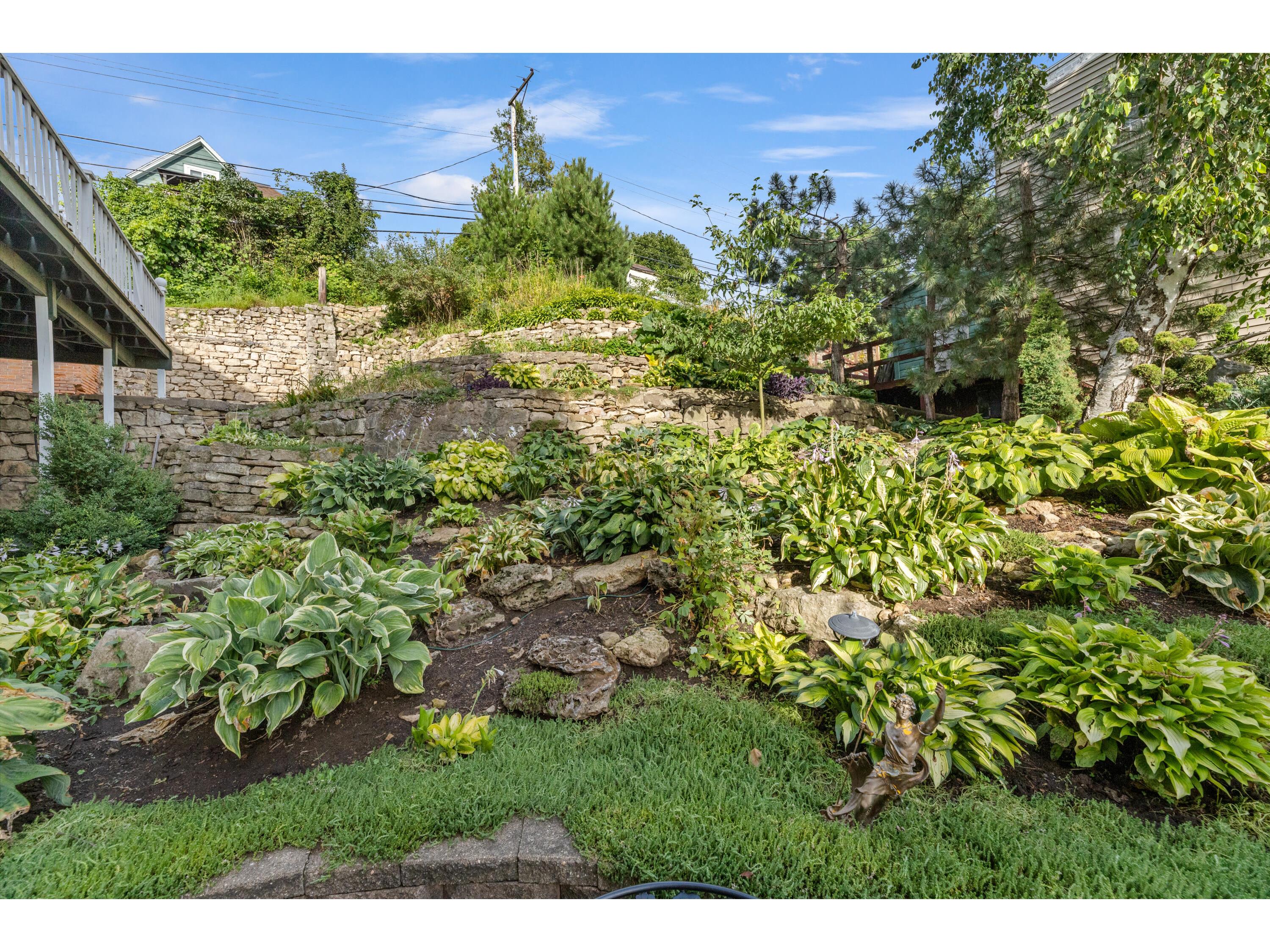 215 N Main Alma WI 54610 1931262 image43