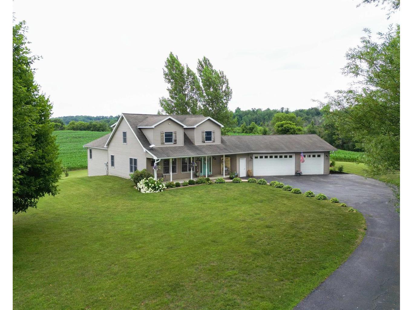 21551 Elgin Greenfield WI 54660 1847112 image1