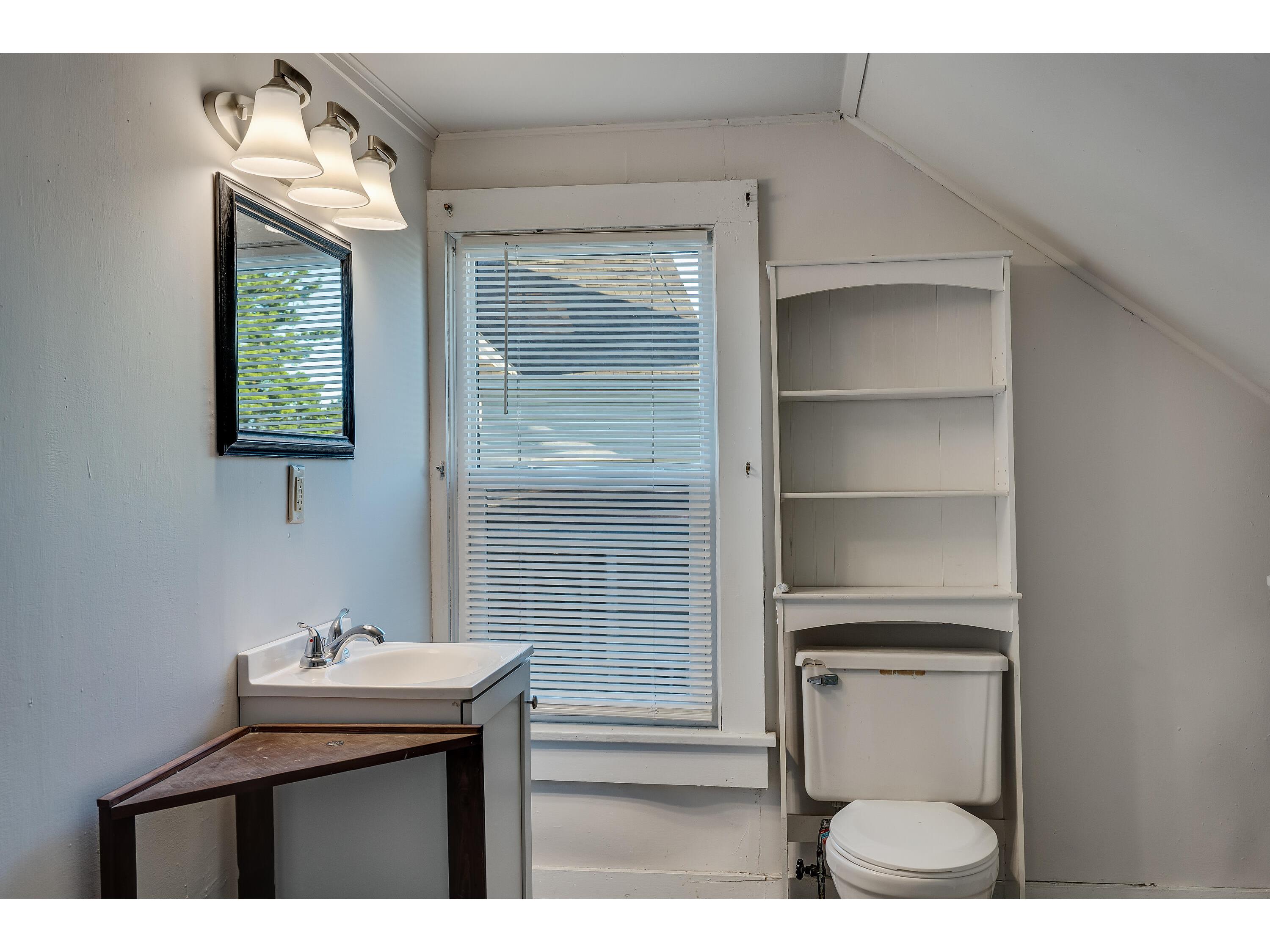 216 N Main Westby WI 54667 1937746 image20