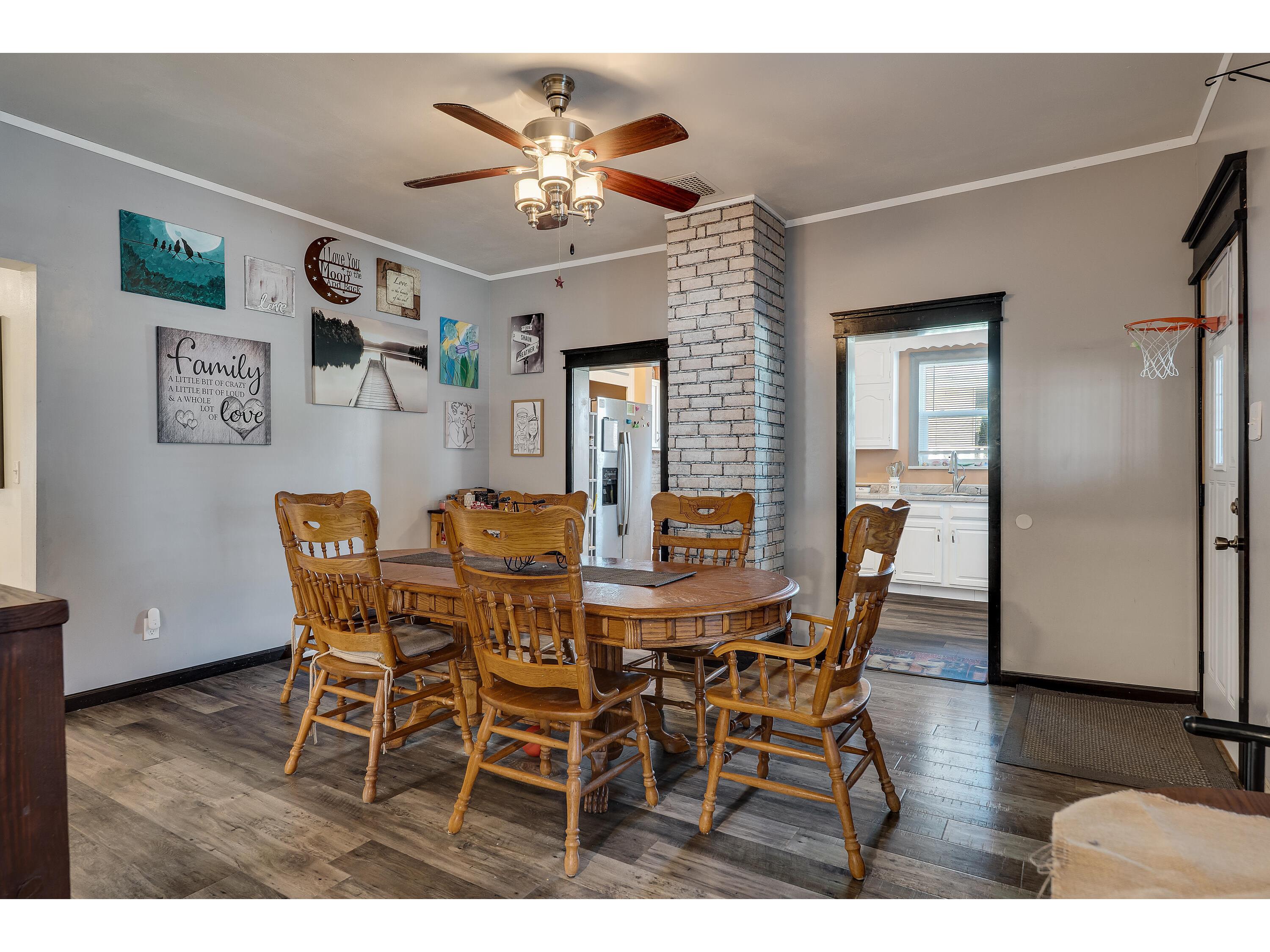 216 N Main Westby WI 54667 1937746 image5