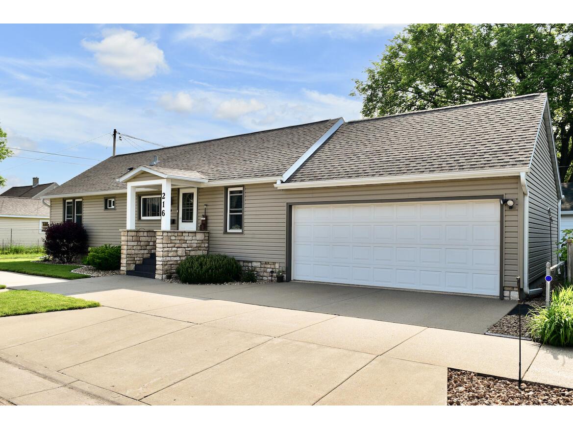 216 Steuben, Winona, MN, 55987 MLS 1835490 Edina Realty