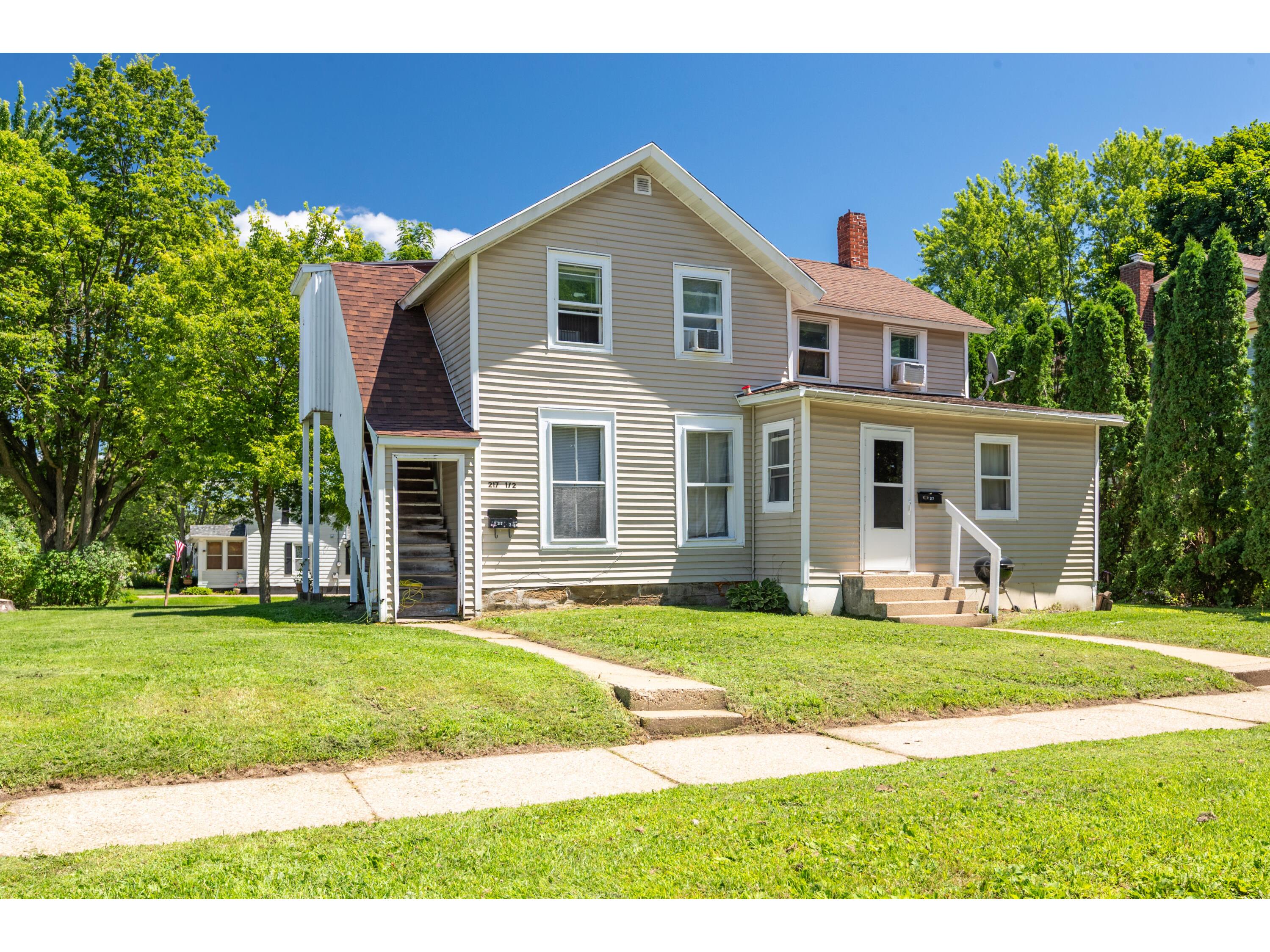 217 N Benton #217 1/2 Sparta WI 54656 1927251 image1