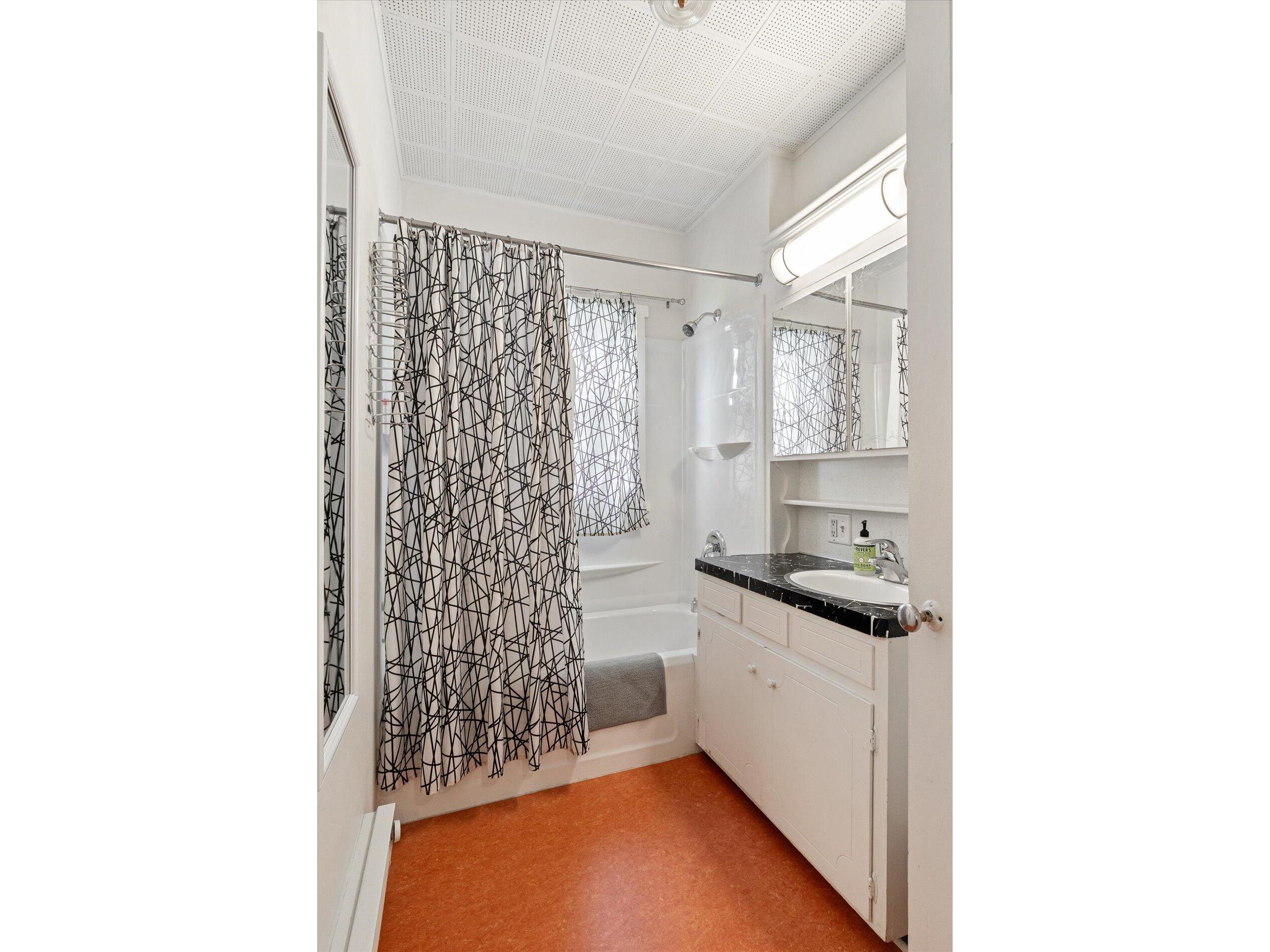 217 N Main Viroqua WI 54665 1970373 image9