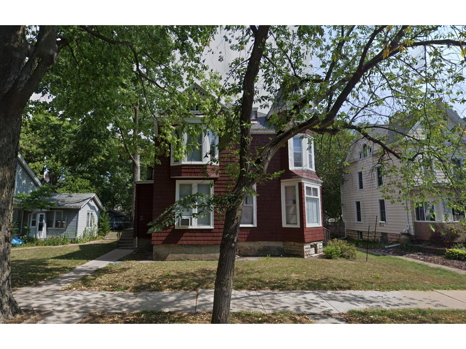 219 9th La Crosse WI 54601 1922747 image1