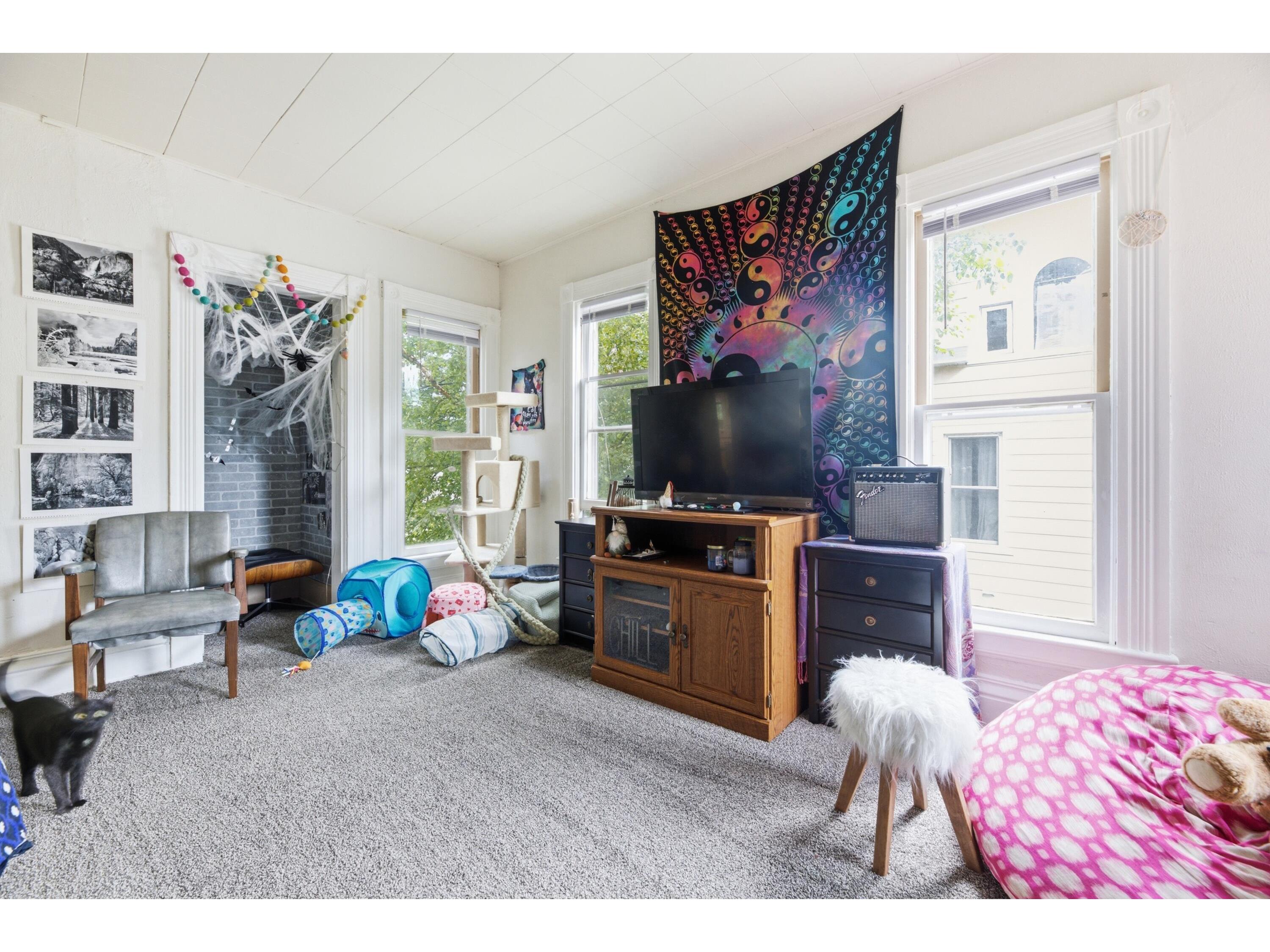 219 9th La Crosse WI 54601 1970555 image12