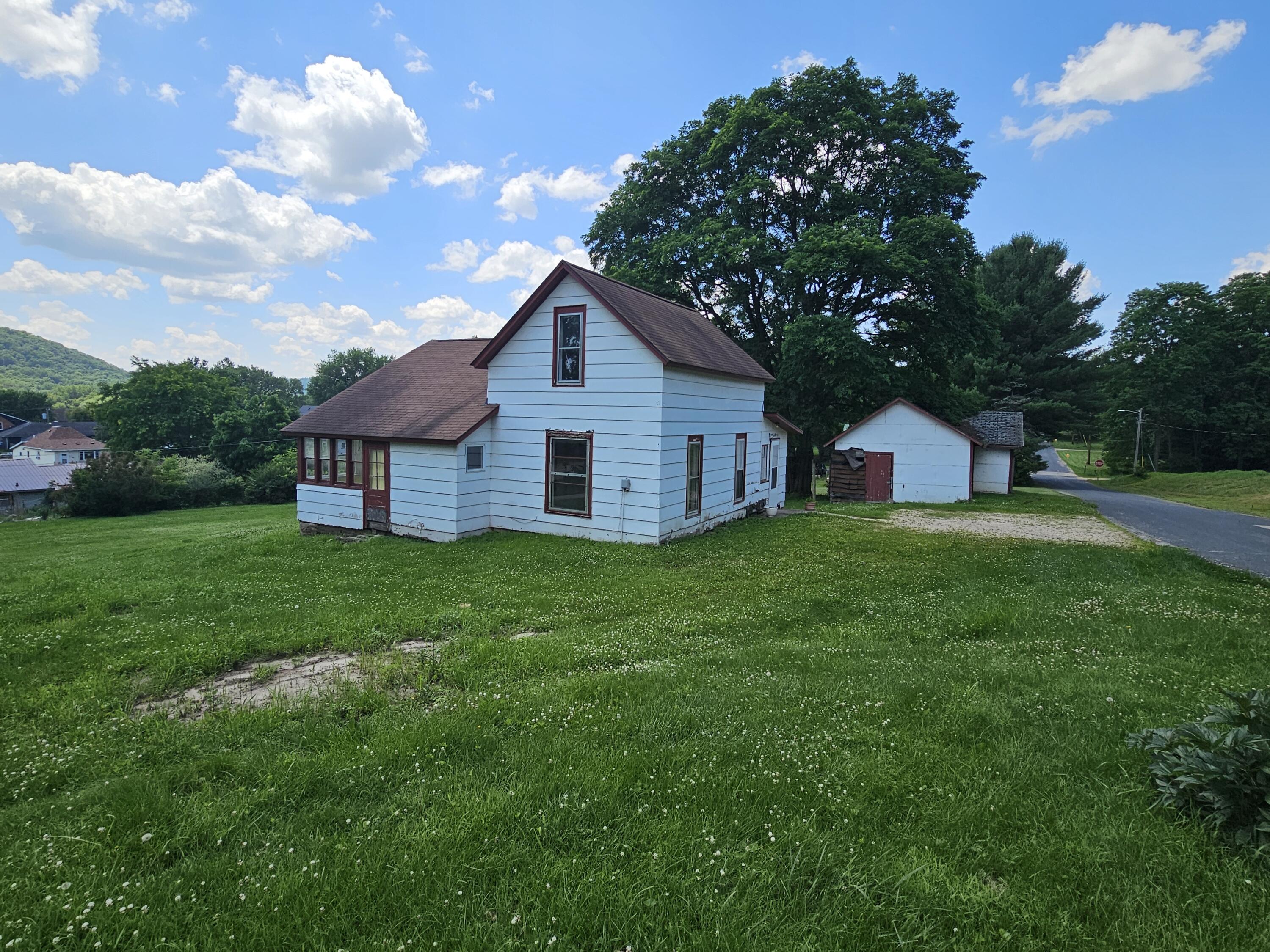 219 N Cherry La Farge WI 54639 1970615 image2